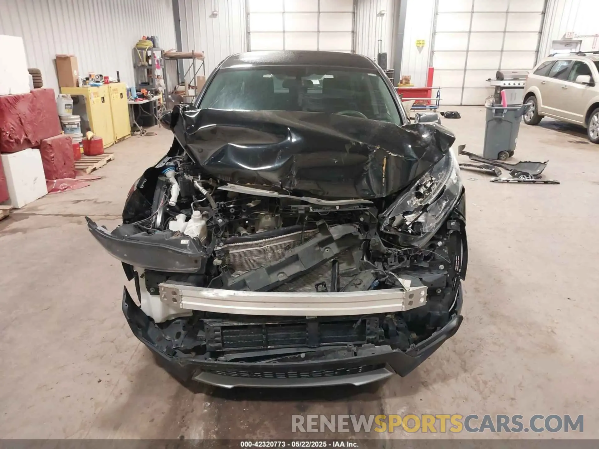 13 Photograph of a damaged car 5J6RW6H30KL003046 HONDA CR-V 2019