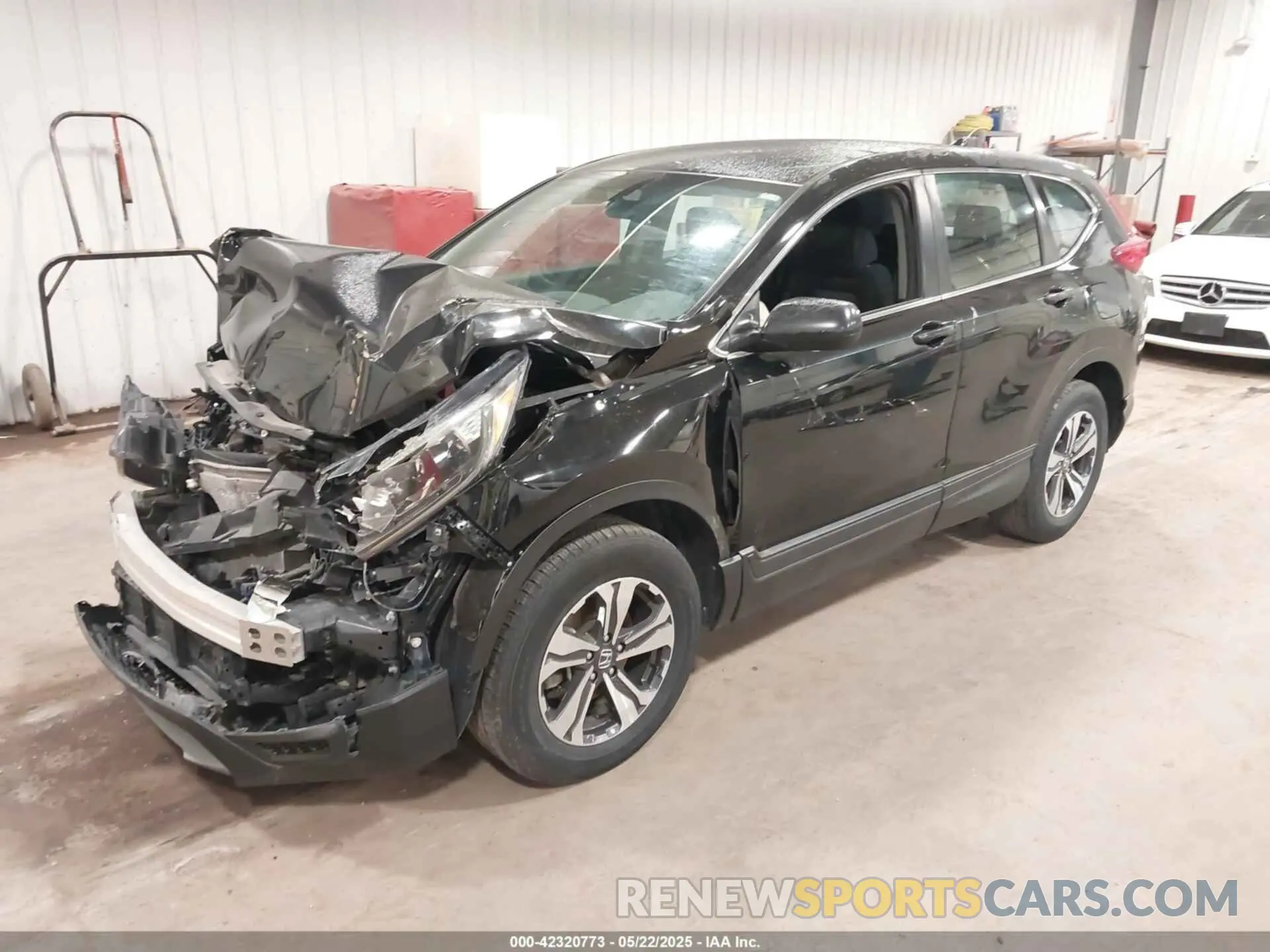 2 Photograph of a damaged car 5J6RW6H30KL003046 HONDA CR-V 2019