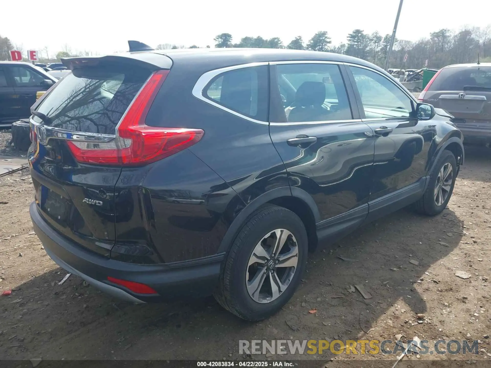 4 Photograph of a damaged car 5J6RW6H31KL005193 HONDA CR-V 2019