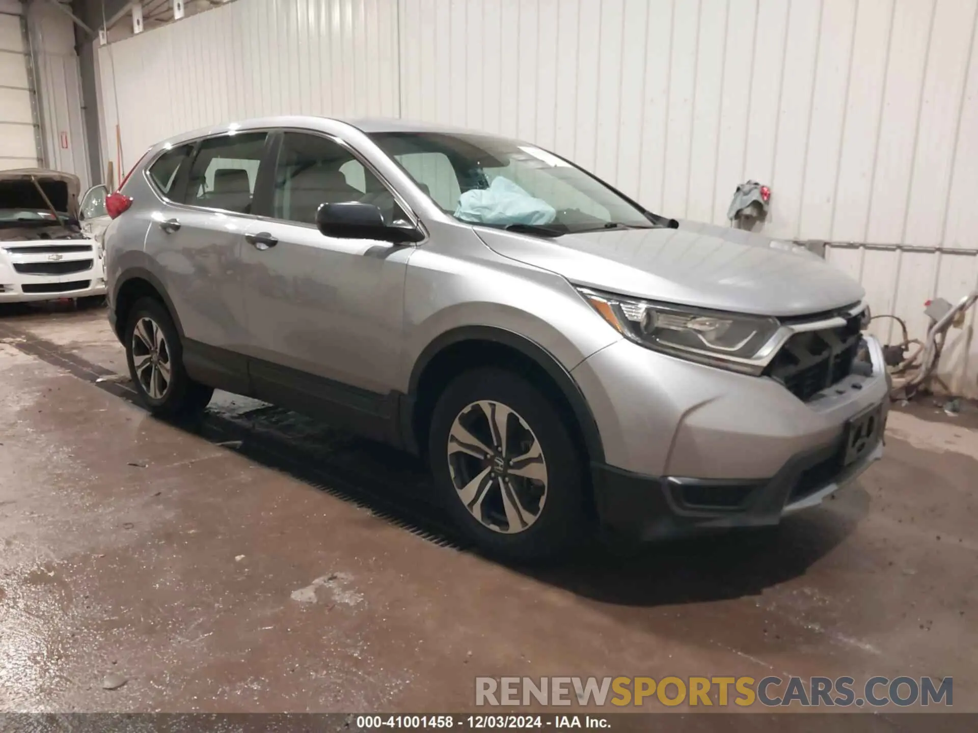 1 Photograph of a damaged car 5J6RW6H35KL001664 HONDA CR-V 2019
