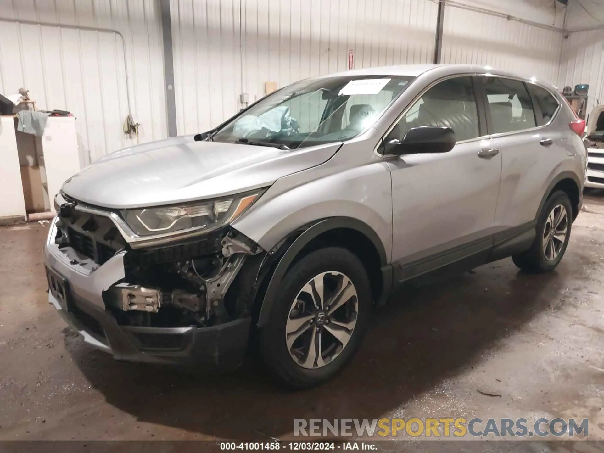 2 Photograph of a damaged car 5J6RW6H35KL001664 HONDA CR-V 2019