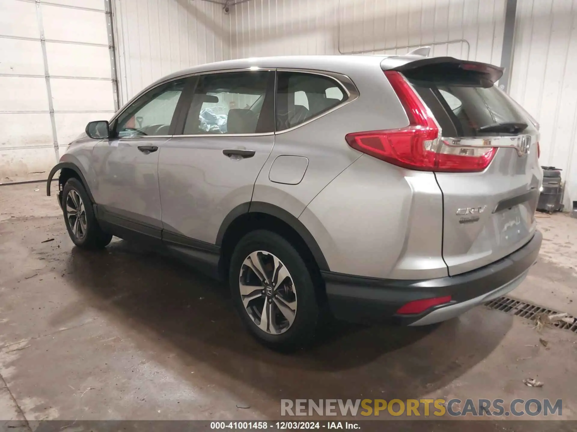 3 Photograph of a damaged car 5J6RW6H35KL001664 HONDA CR-V 2019