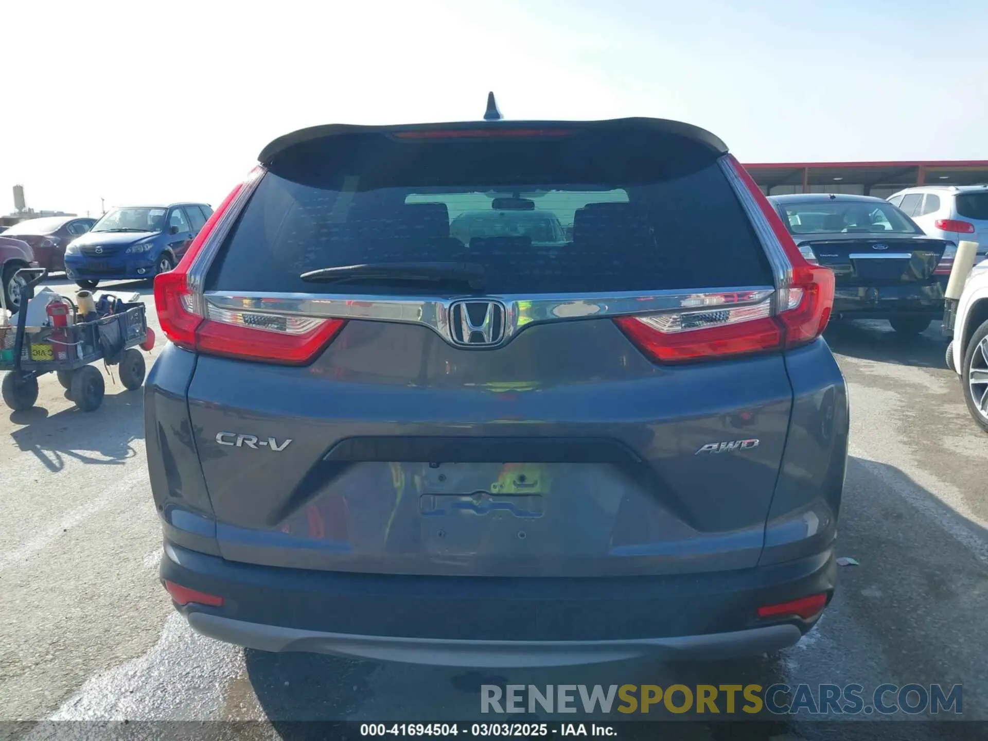 17 Photograph of a damaged car 5J6RW6H39KL006446 HONDA CR-V 2019