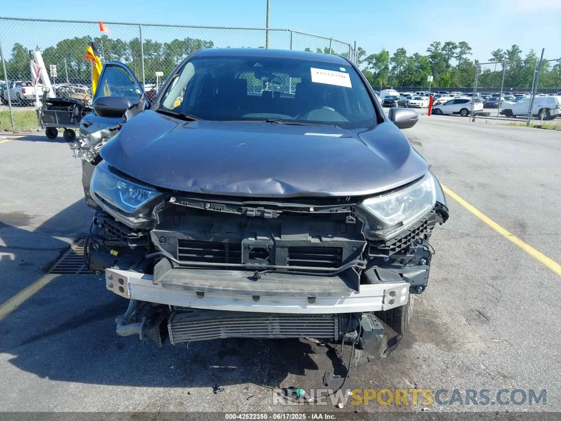 11 Photograph of a damaged car 7FARW1H50KE021676 HONDA CR-V 2019