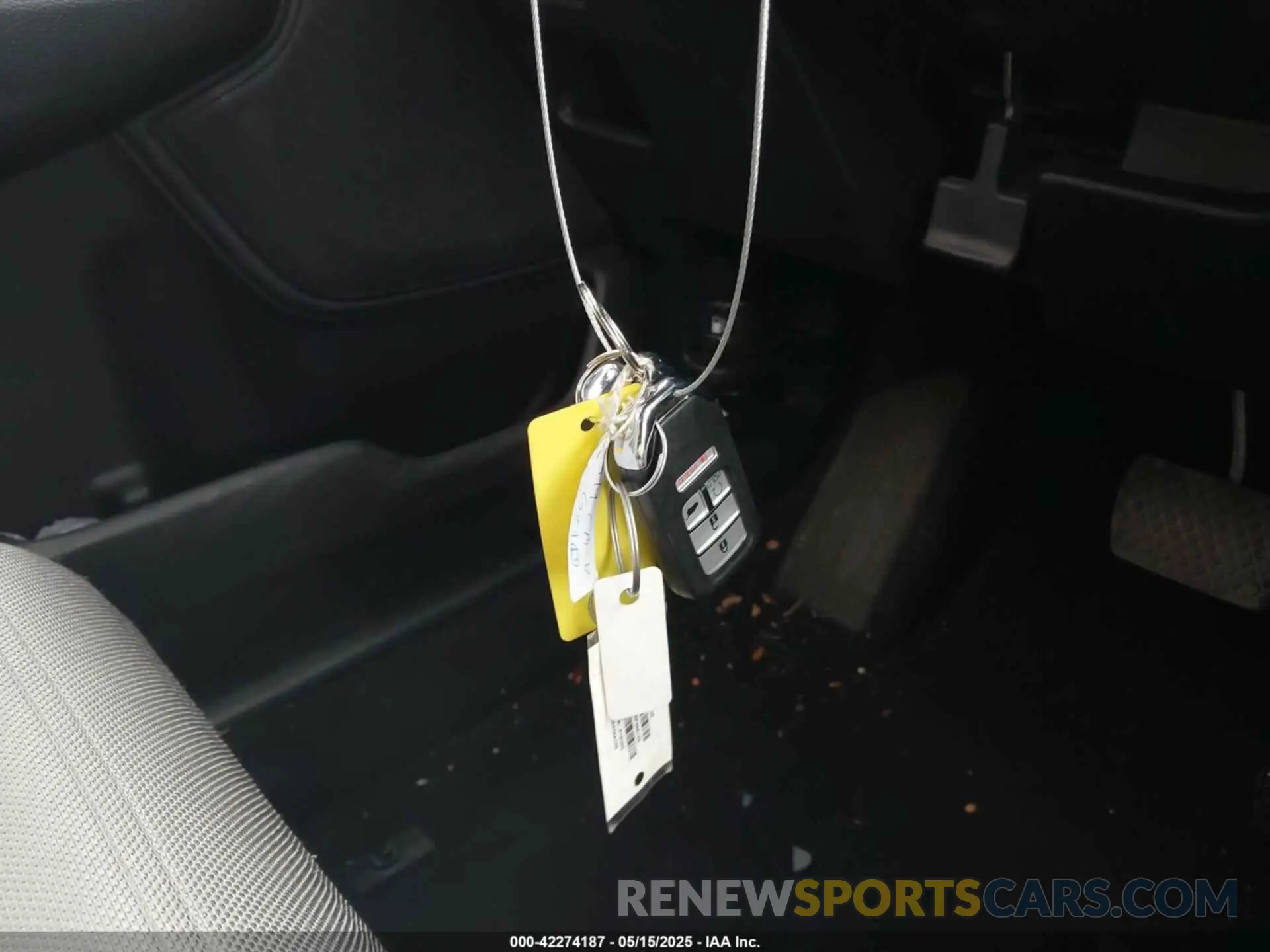 11 Photograph of a damaged car 7FARW1H51KE005325 HONDA CR-V 2019