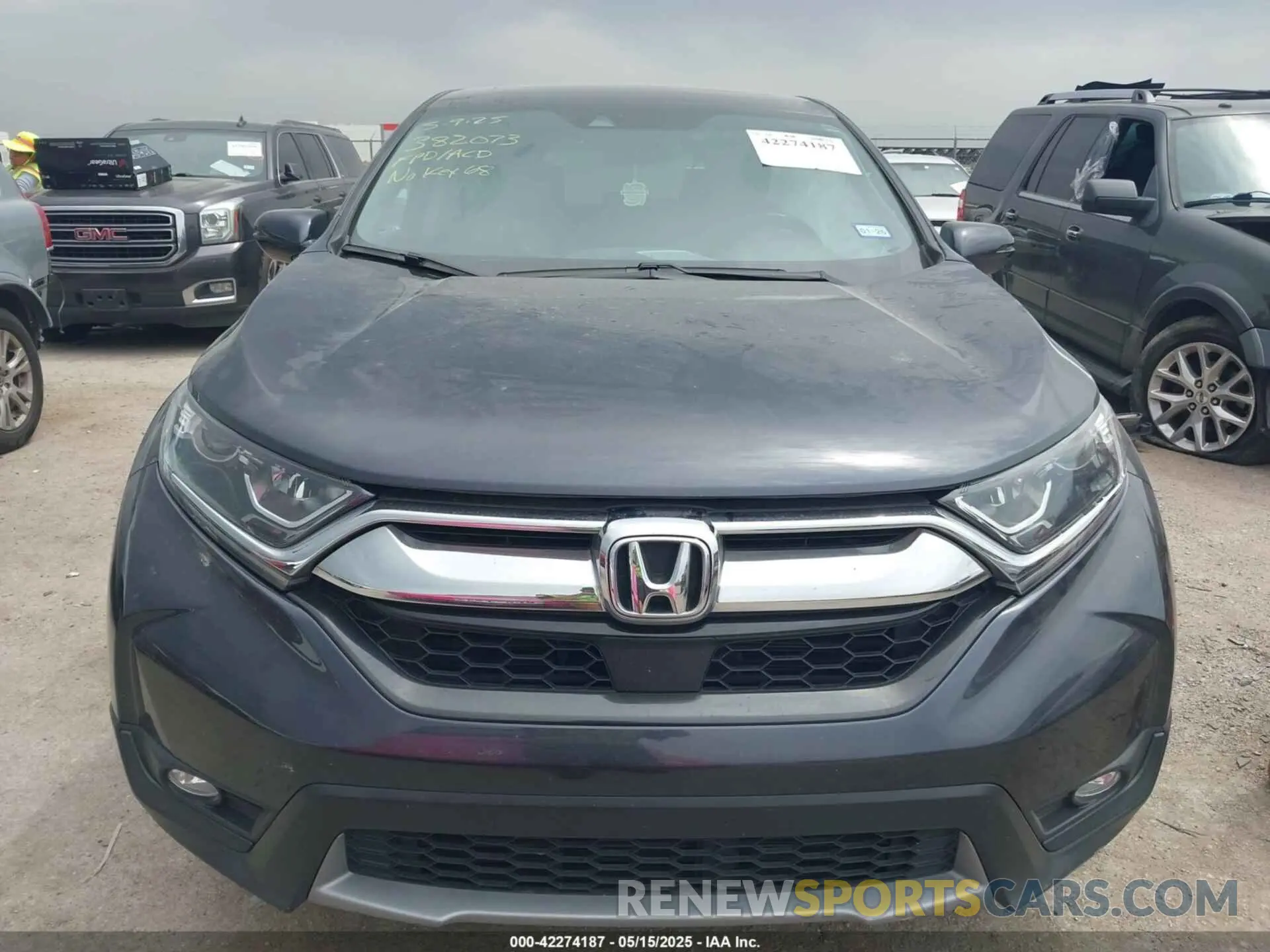 13 Photograph of a damaged car 7FARW1H51KE005325 HONDA CR-V 2019