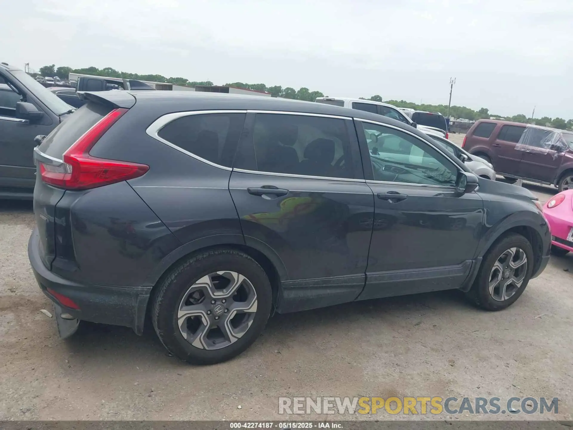 14 Photograph of a damaged car 7FARW1H51KE005325 HONDA CR-V 2019