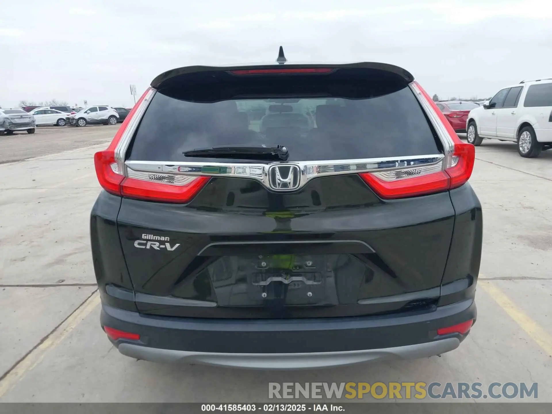 17 Photograph of a damaged car 7FARW1H51KE007334 HONDA CR-V 2019