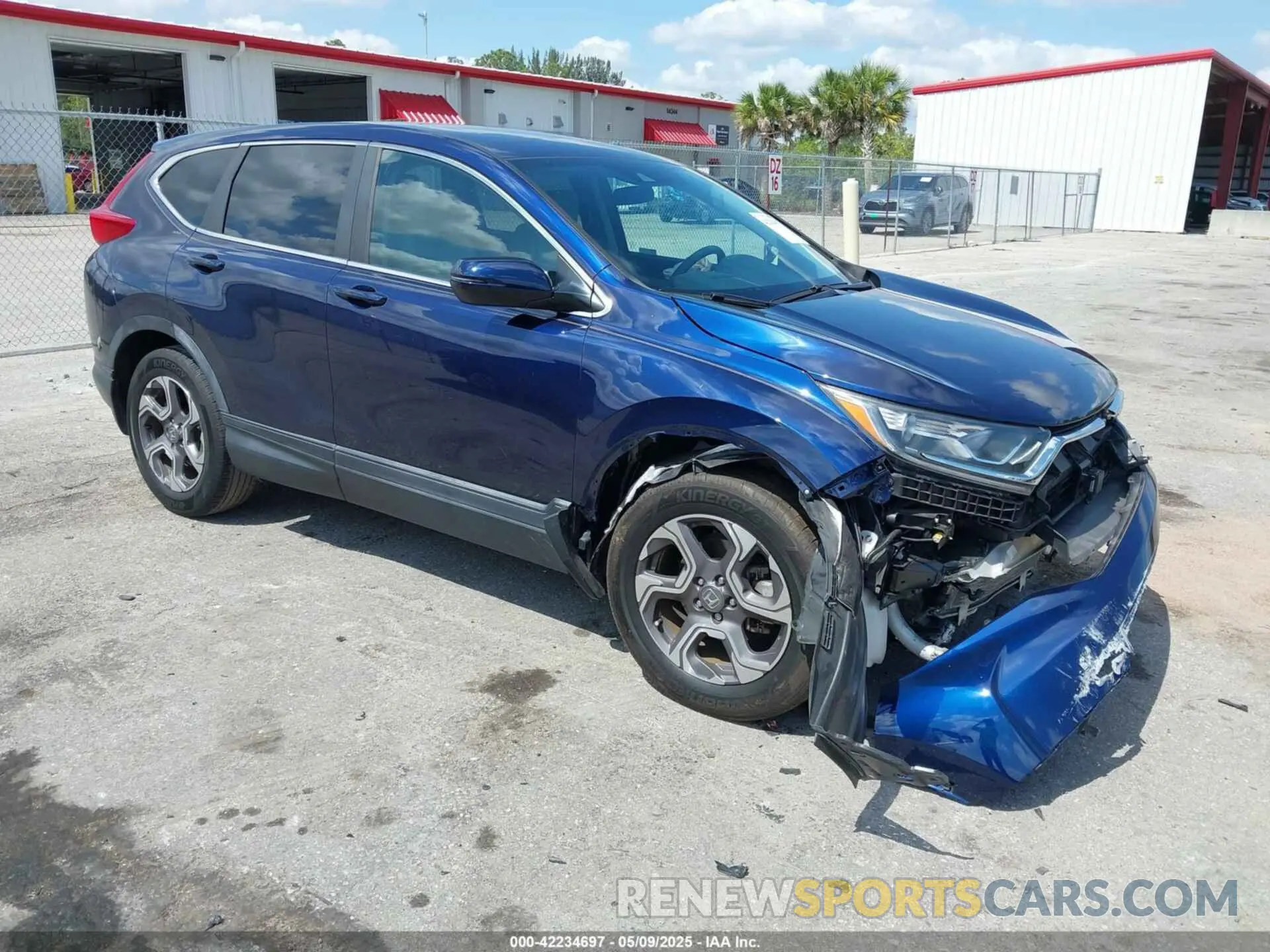 1 Photograph of a damaged car 7FARW1H51KE008046 HONDA CR-V 2019