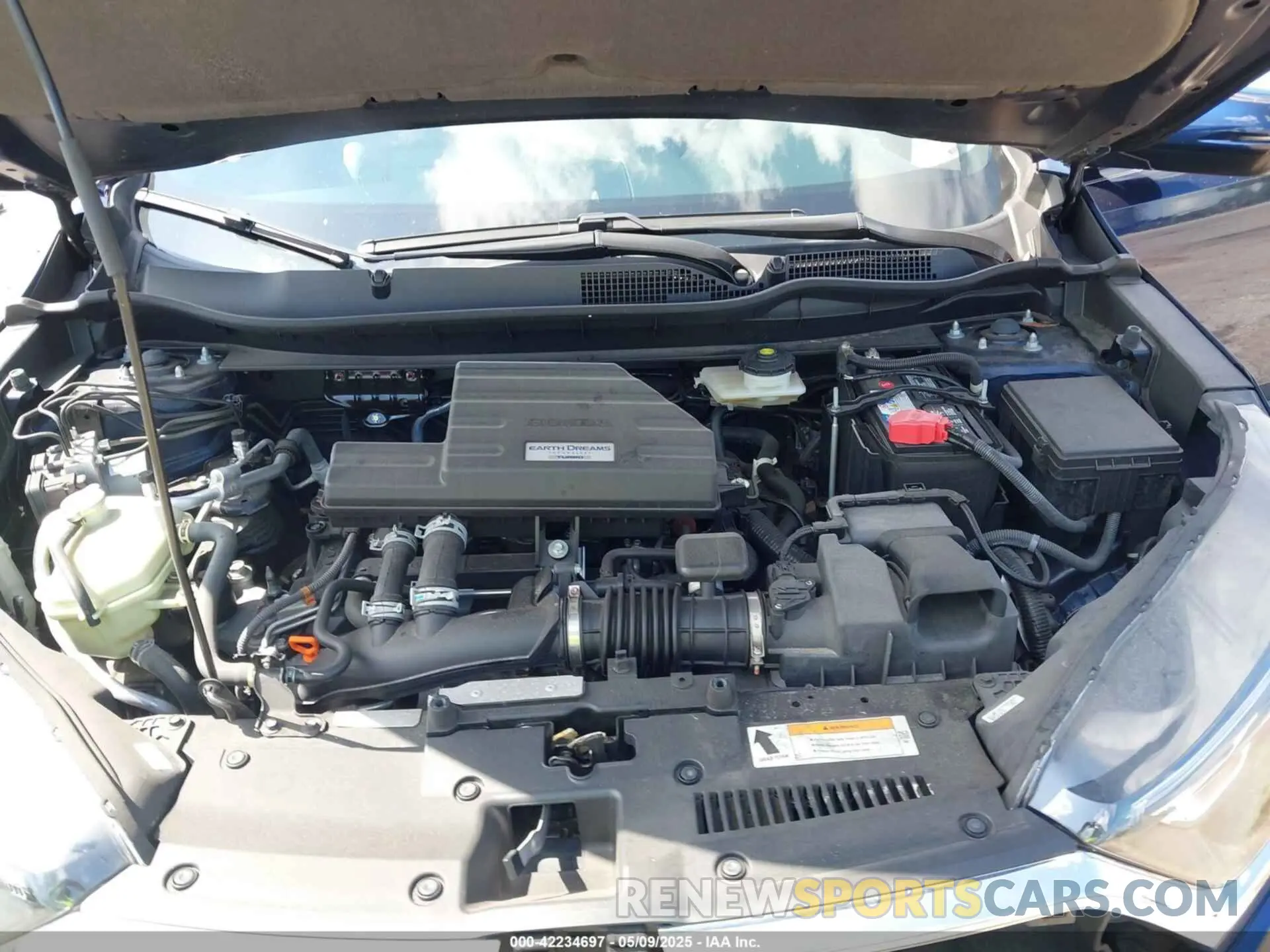 10 Photograph of a damaged car 7FARW1H51KE008046 HONDA CR-V 2019