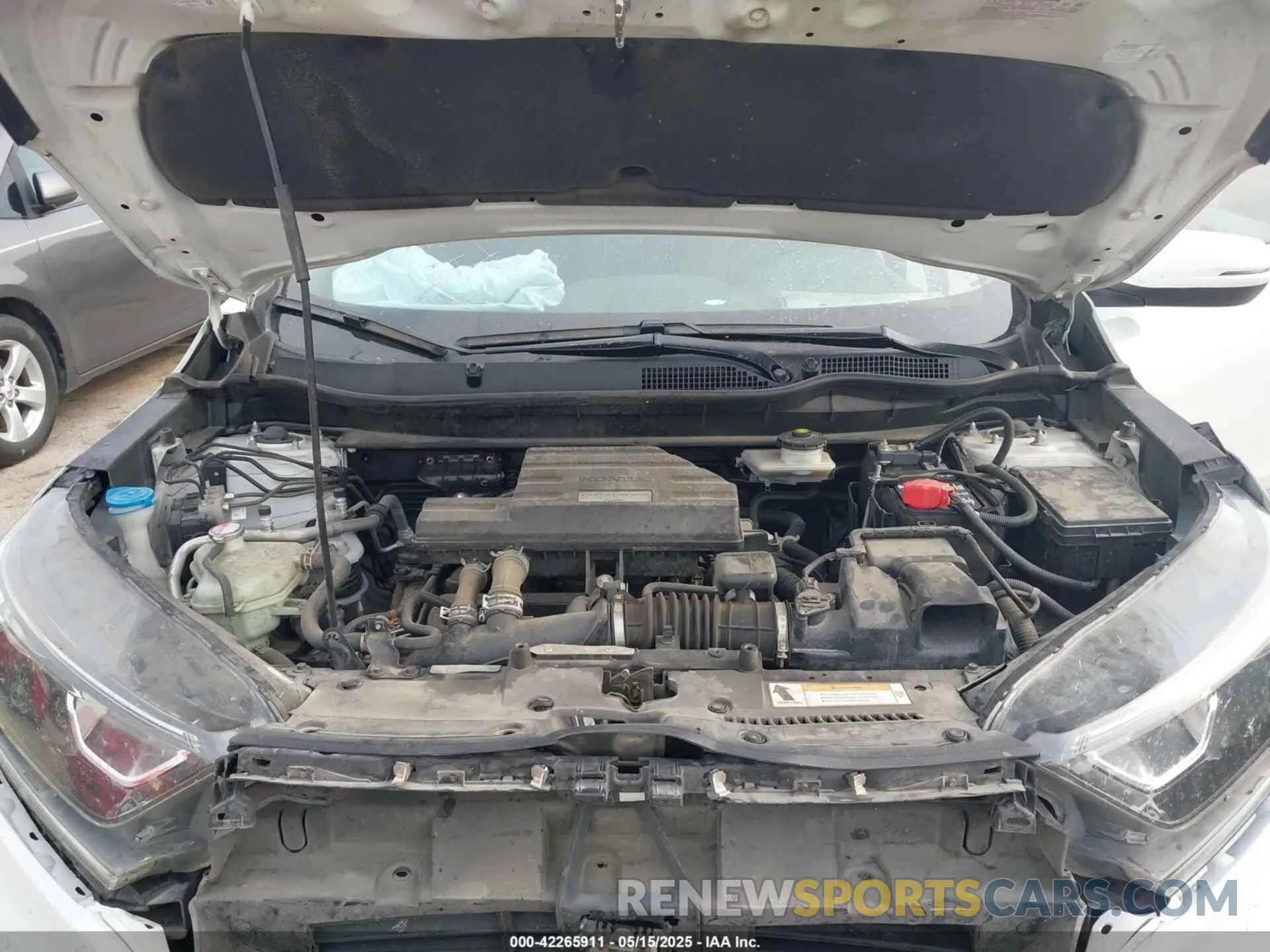 10 Photograph of a damaged car 7FARW1H51KE019516 HONDA CR-V 2019