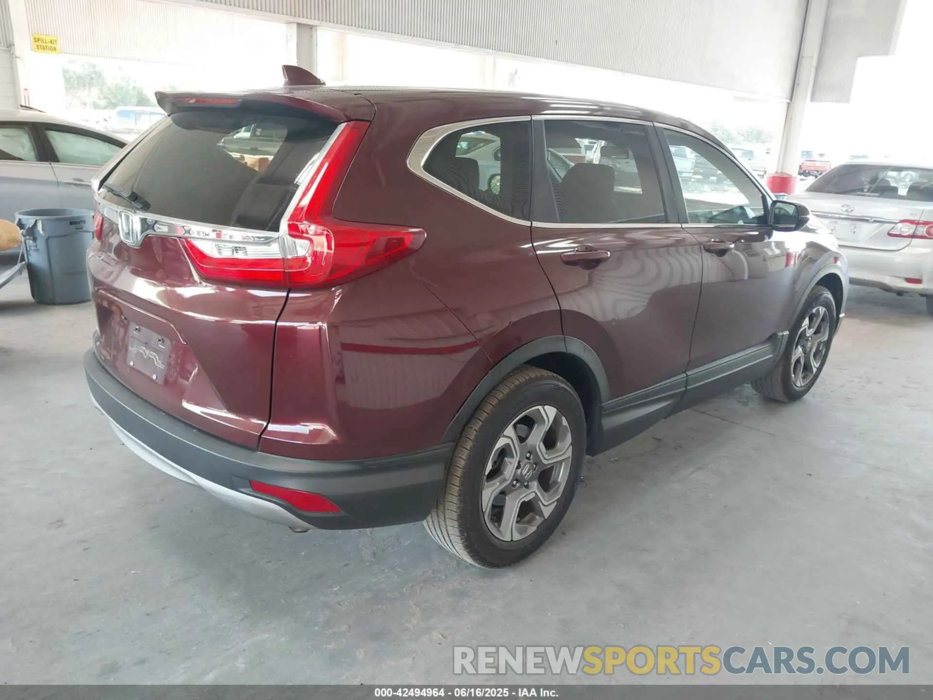 4 Photograph of a damaged car 7FARW1H53KE009005 HONDA CR-V 2019