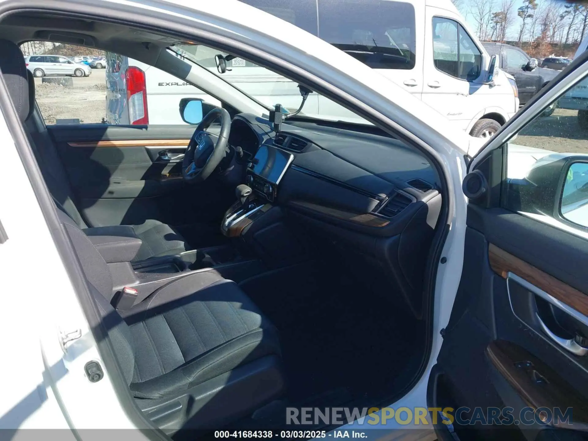 5 Photograph of a damaged car 7FARW1H54KE019493 HONDA CR-V 2019