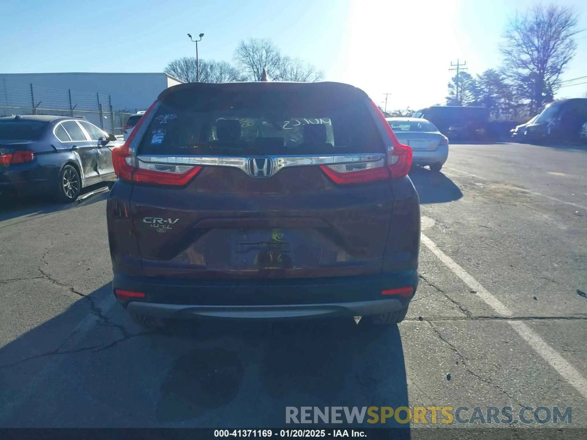 16 Photograph of a damaged car 7FARW1H55KE018479 HONDA CR-V 2019