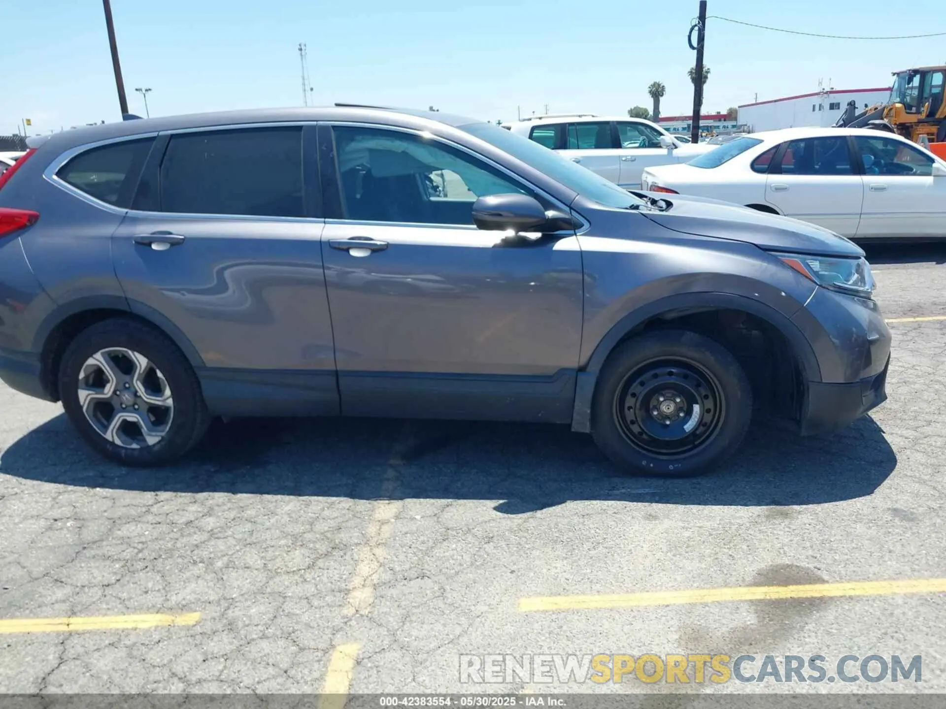 13 Photograph of a damaged car 7FARW1H56KE022590 HONDA CR-V 2019