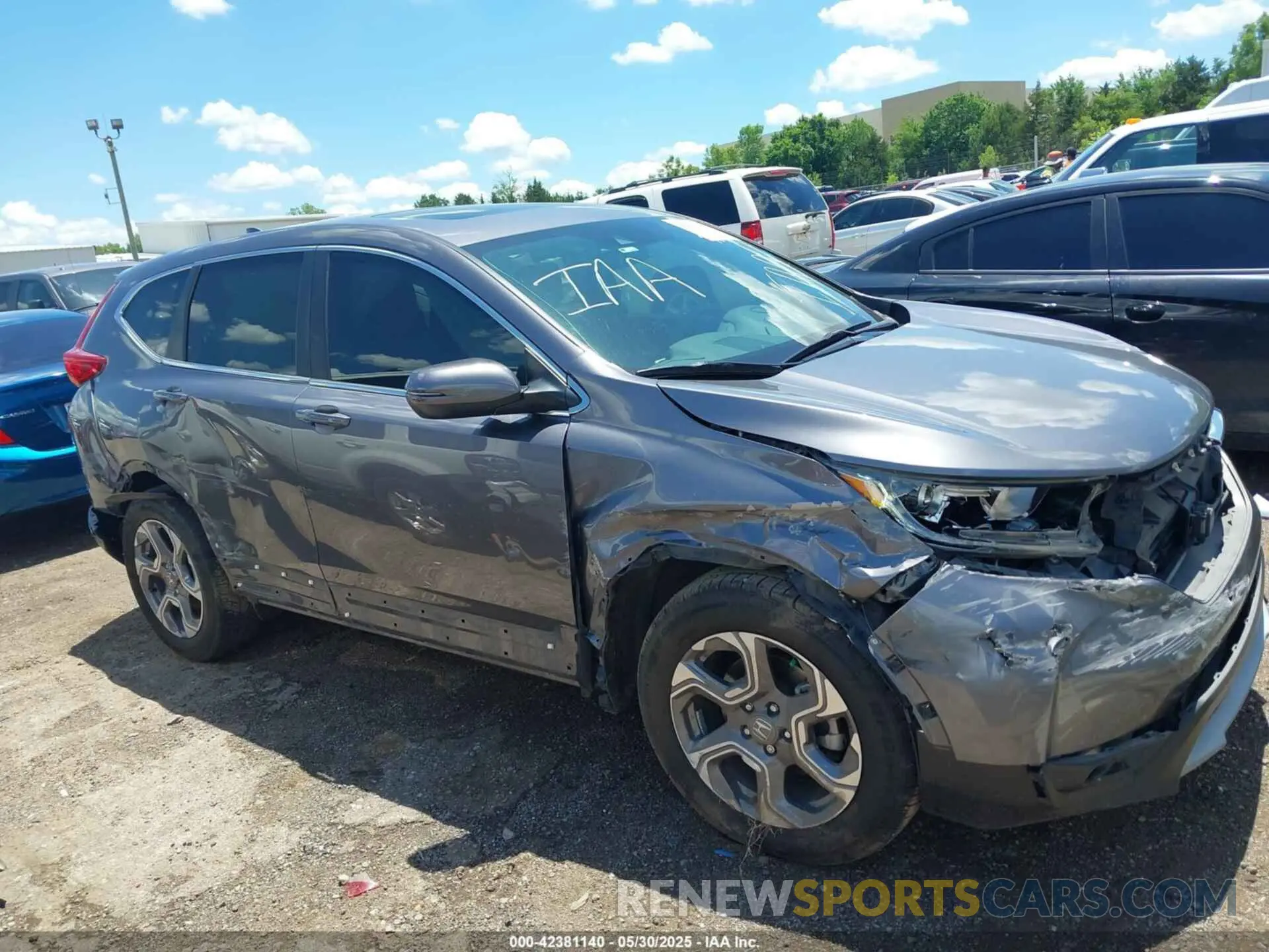 14 Photograph of a damaged car 7FARW1H58KE027824 HONDA CR-V 2019