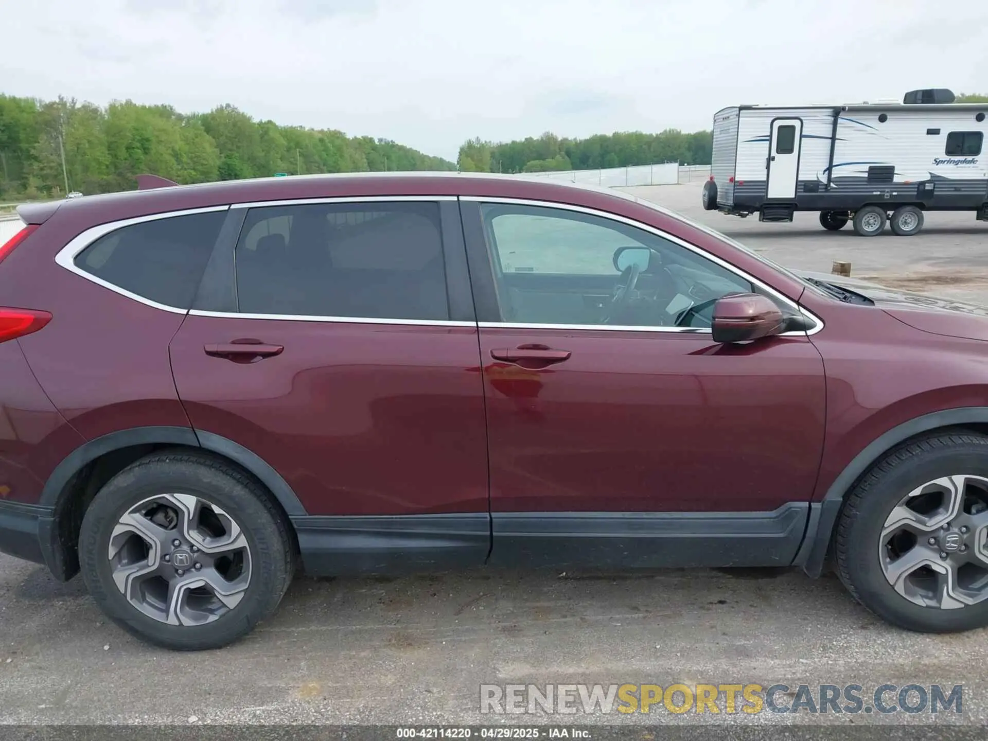 13 Photograph of a damaged car 7FARW1H80KE013409 HONDA CR-V 2019