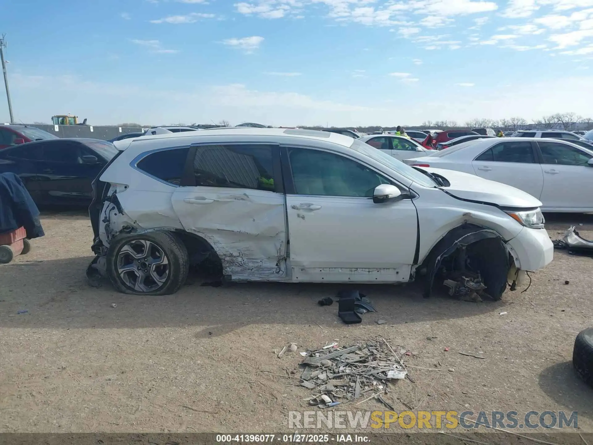 13 Photograph of a damaged car 7FARW1H81KE026203 HONDA CR-V 2019