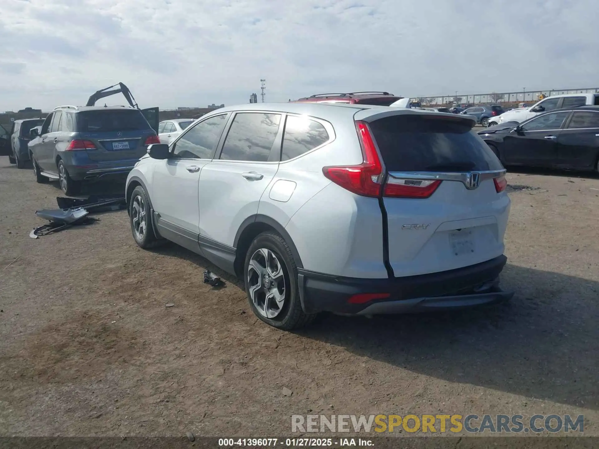 3 Photograph of a damaged car 7FARW1H81KE026203 HONDA CR-V 2019