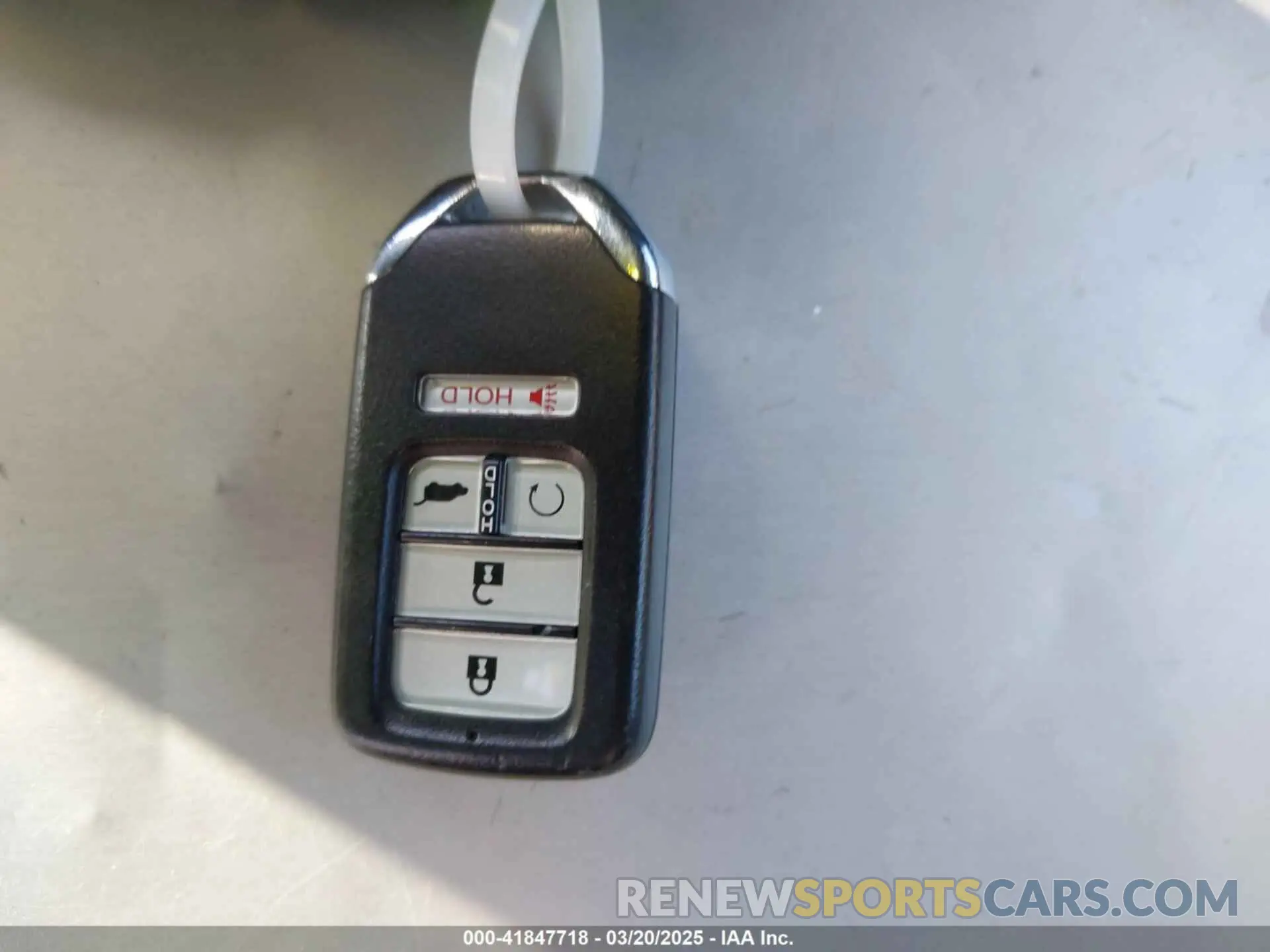 11 Photograph of a damaged car 7FARW1H81KE036164 HONDA CR-V 2019