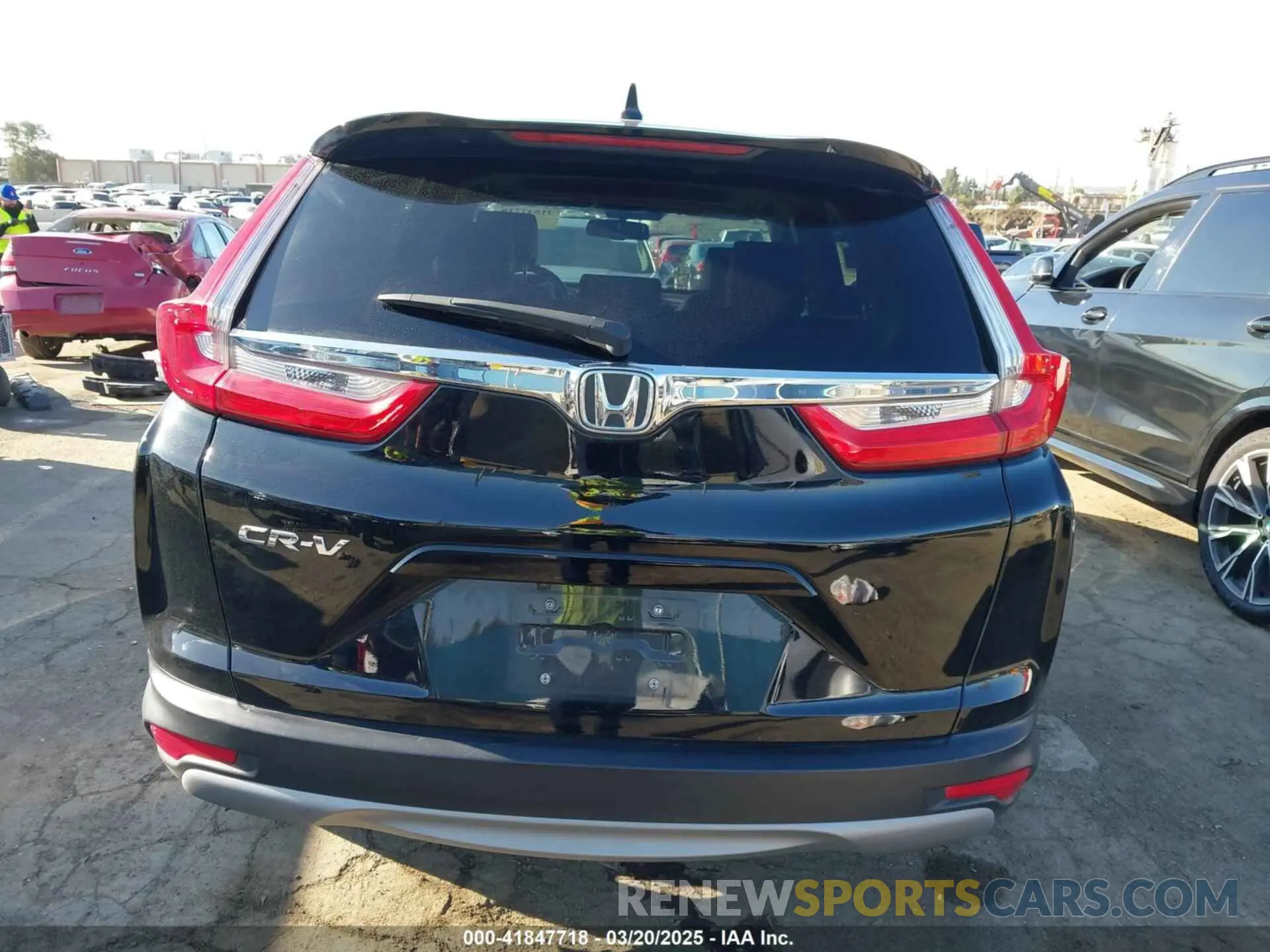 16 Photograph of a damaged car 7FARW1H81KE036164 HONDA CR-V 2019