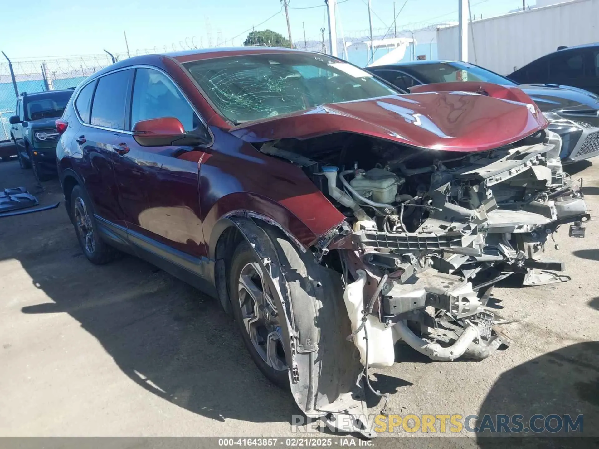 1 Photograph of a damaged car 7FARW1H82KE003125 HONDA CR-V 2019