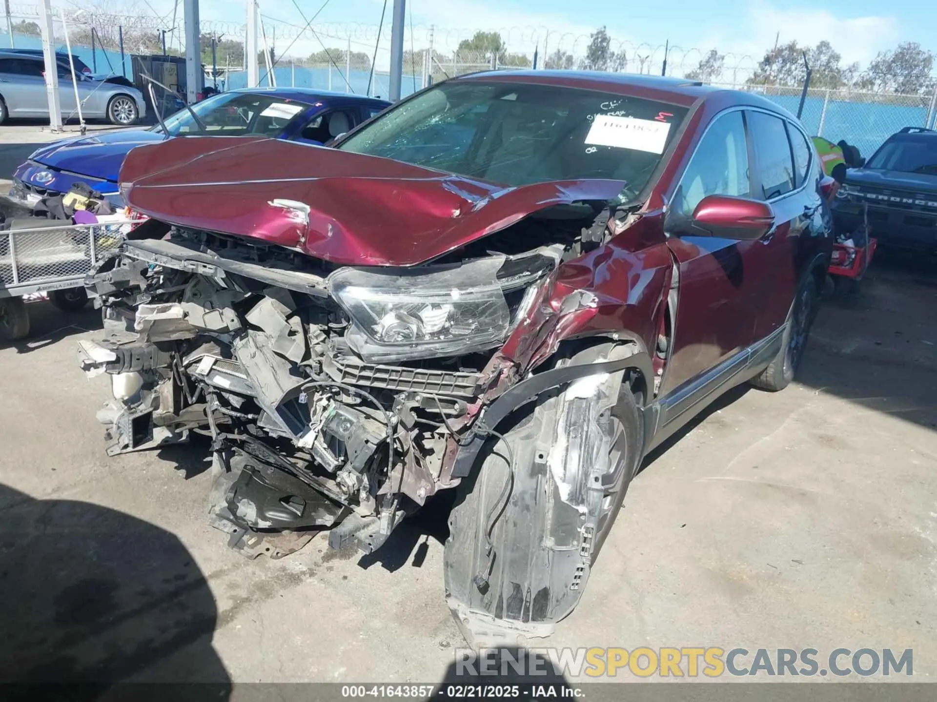 2 Photograph of a damaged car 7FARW1H82KE003125 HONDA CR-V 2019