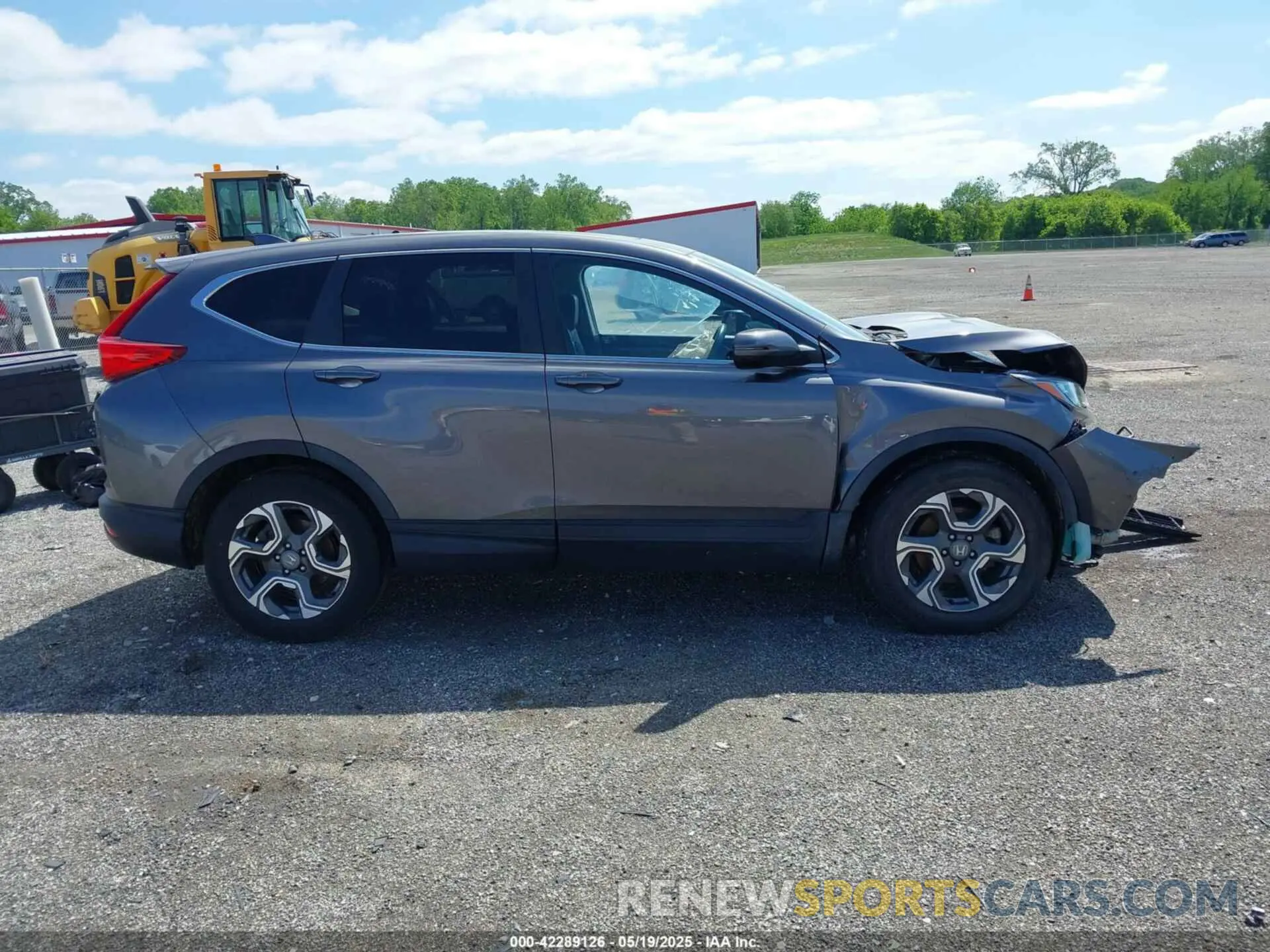 13 Photograph of a damaged car 7FARW1H87KE011320 HONDA CR-V 2019