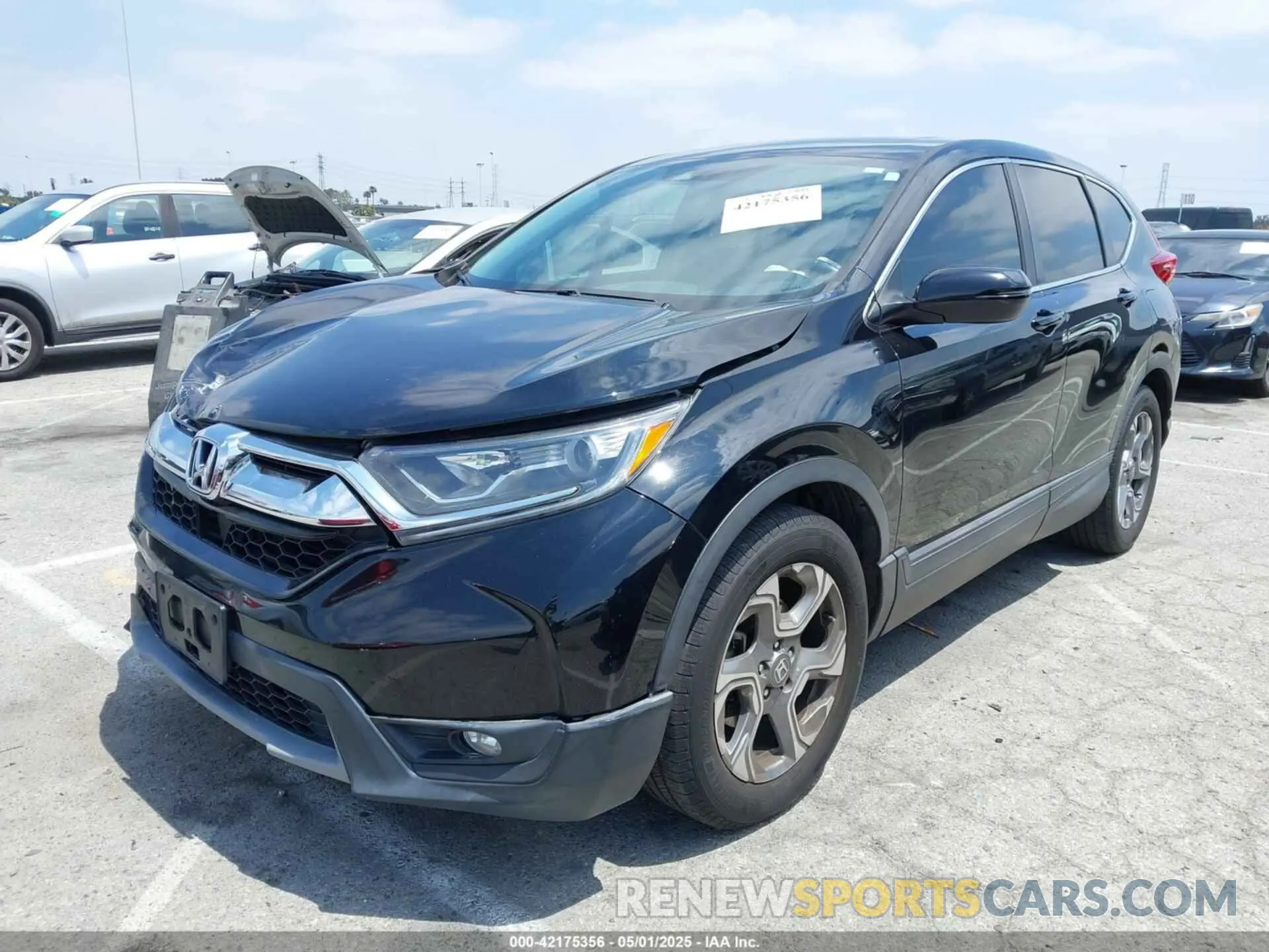 2 Photograph of a damaged car 7FARW1H87KE034130 HONDA CR-V 2019
