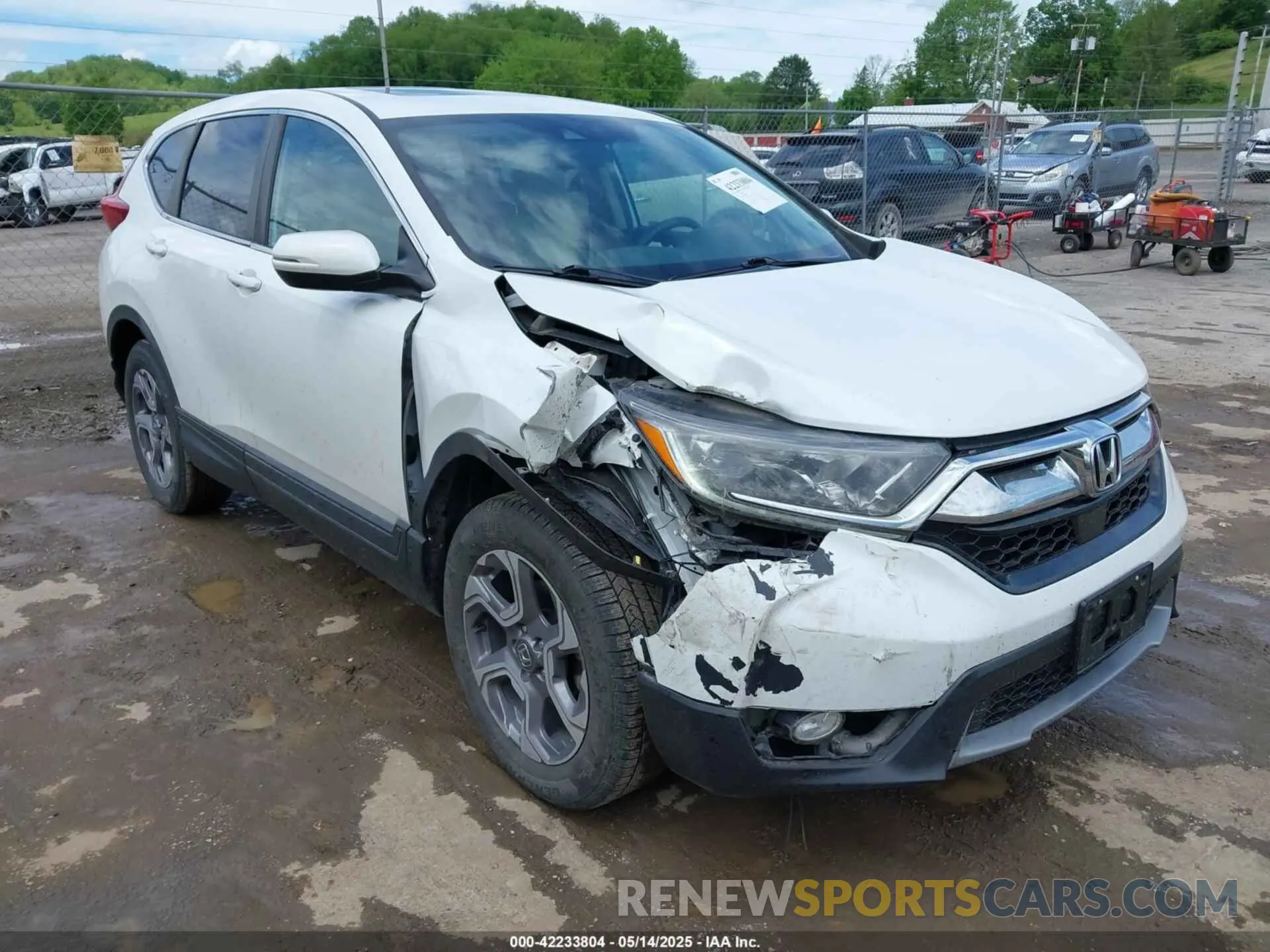 1 Photograph of a damaged car 7FARW2H52KE047847 HONDA CR-V 2019