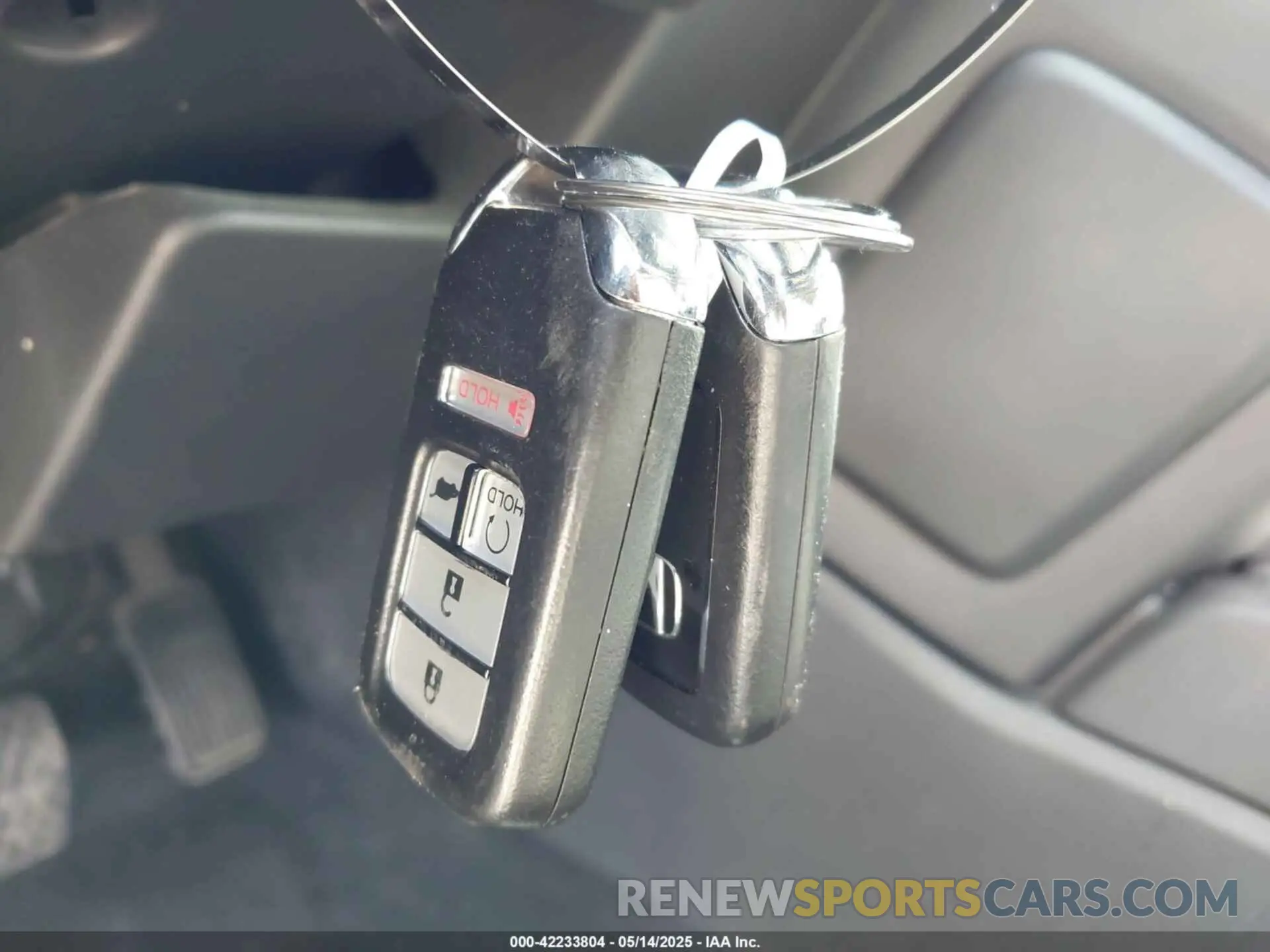 11 Photograph of a damaged car 7FARW2H52KE047847 HONDA CR-V 2019