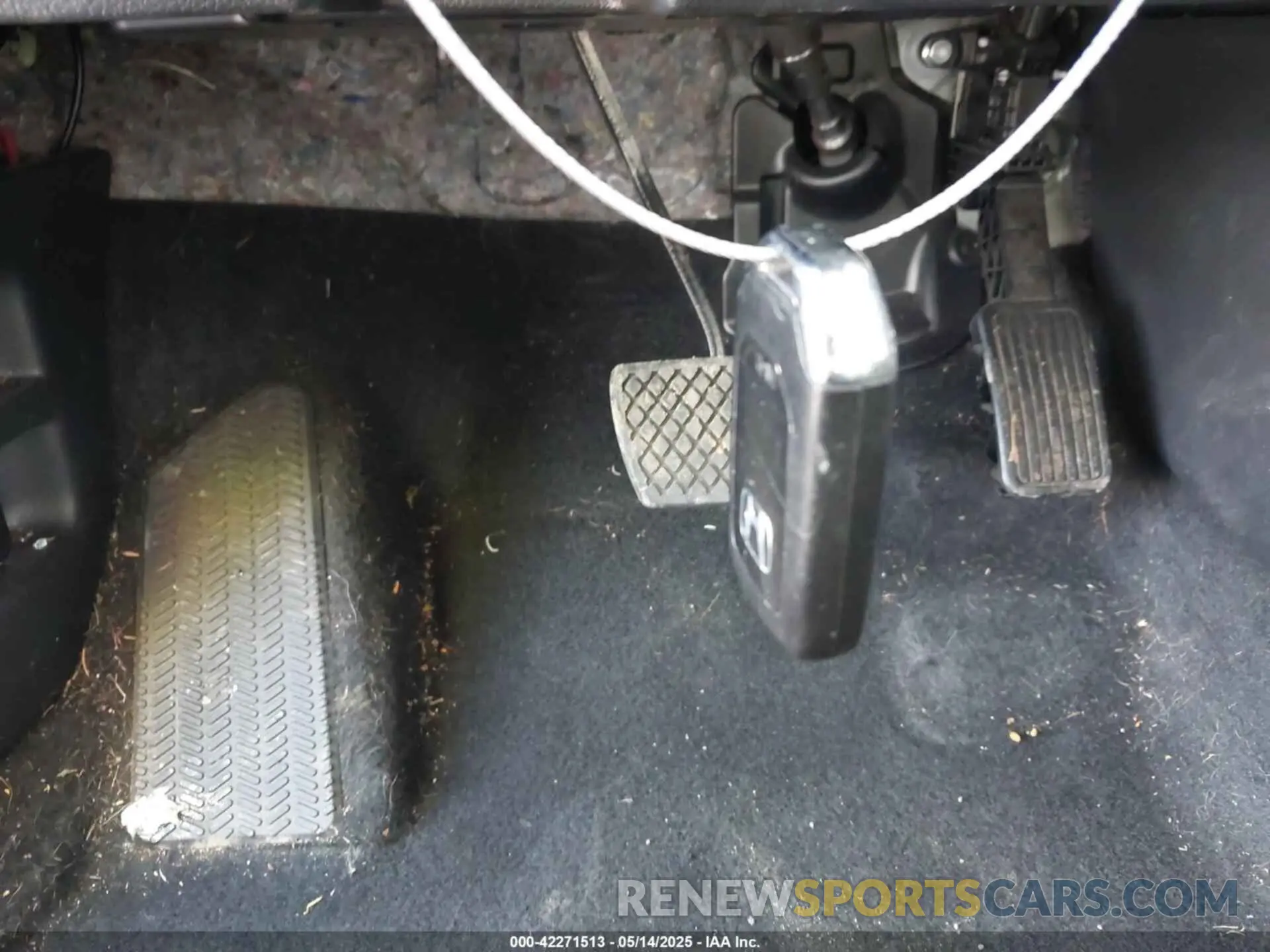 11 Photograph of a damaged car 7FARW2H53KE016011 HONDA CR-V 2019