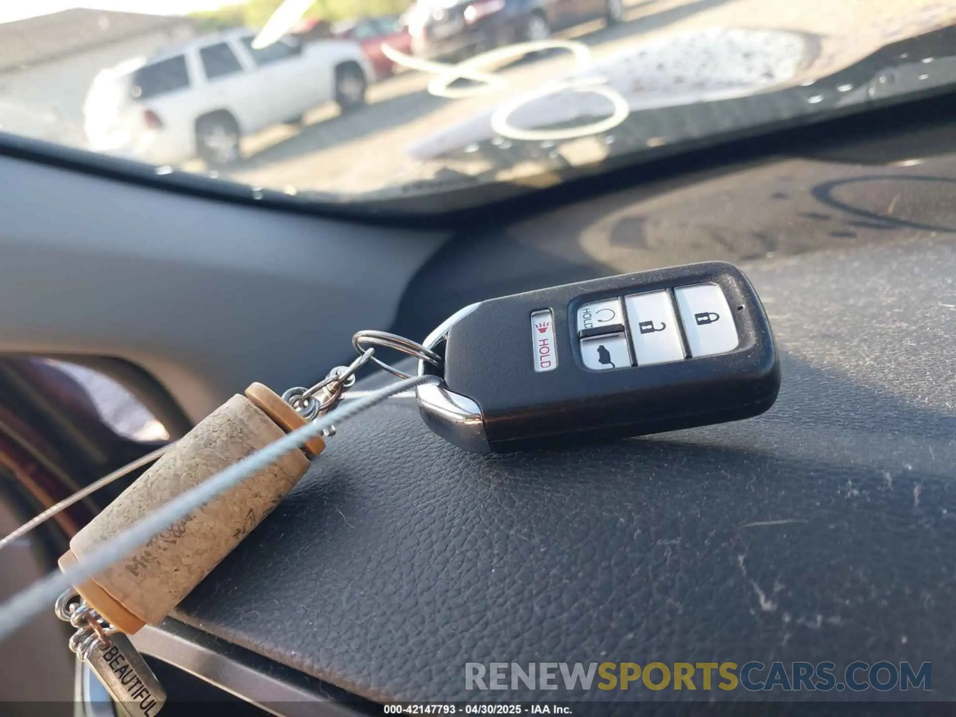 11 Photograph of a damaged car 7FARW2H53KE024108 HONDA CR-V 2019