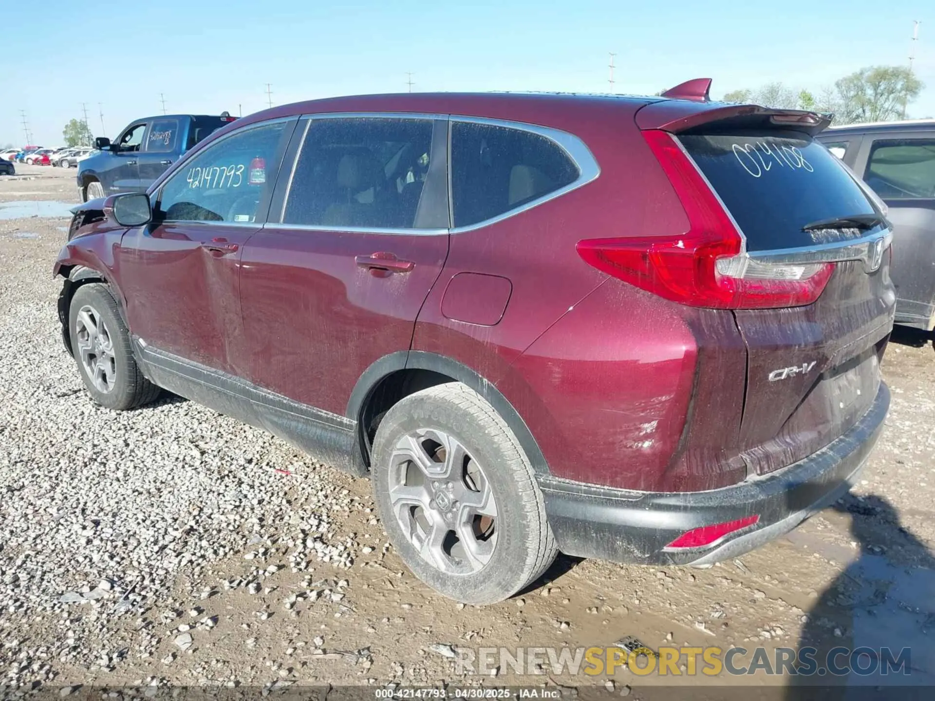 3 Photograph of a damaged car 7FARW2H53KE024108 HONDA CR-V 2019