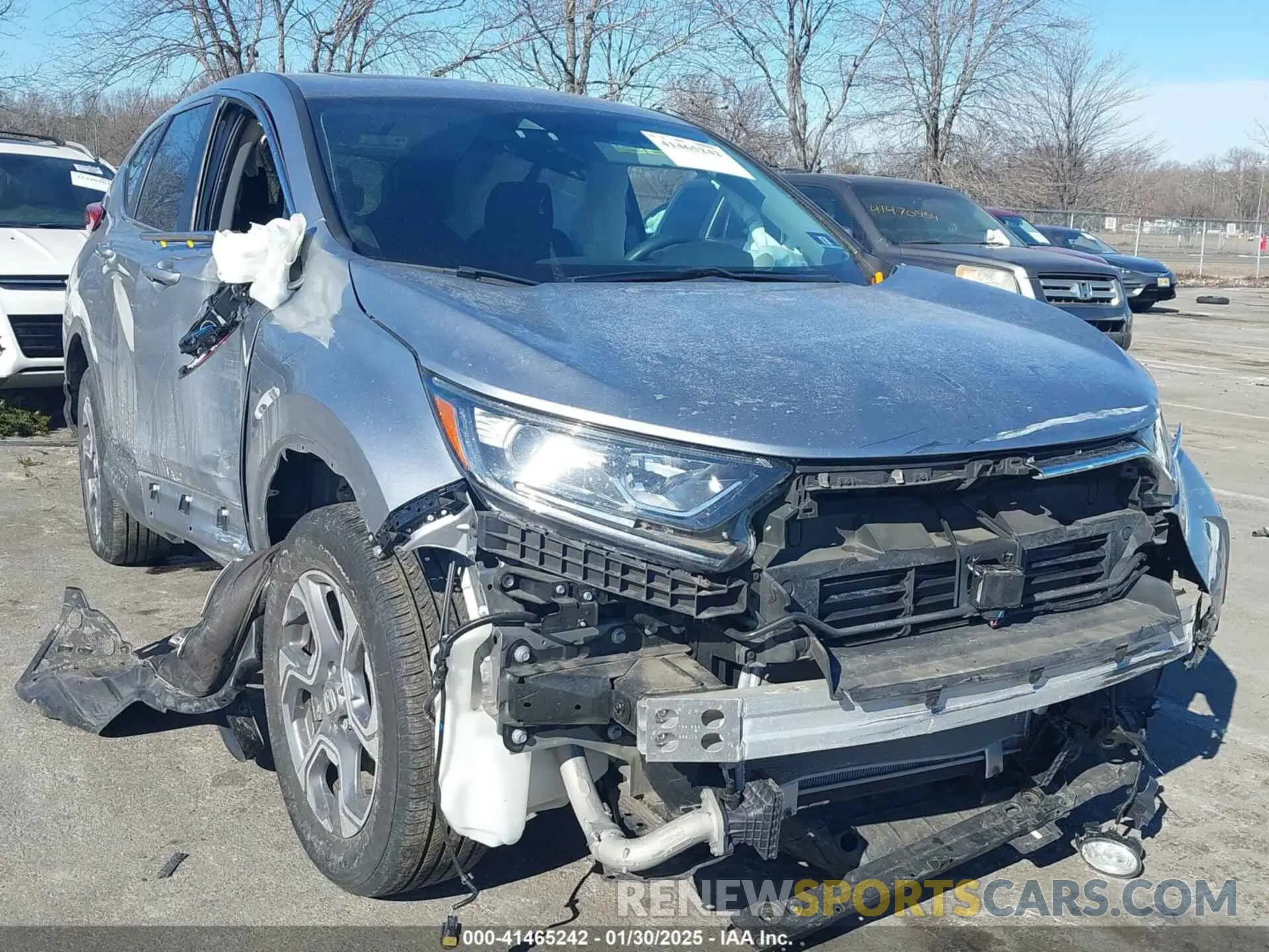 1 Photograph of a damaged car 7FARW2H55KE031982 HONDA CR-V 2019