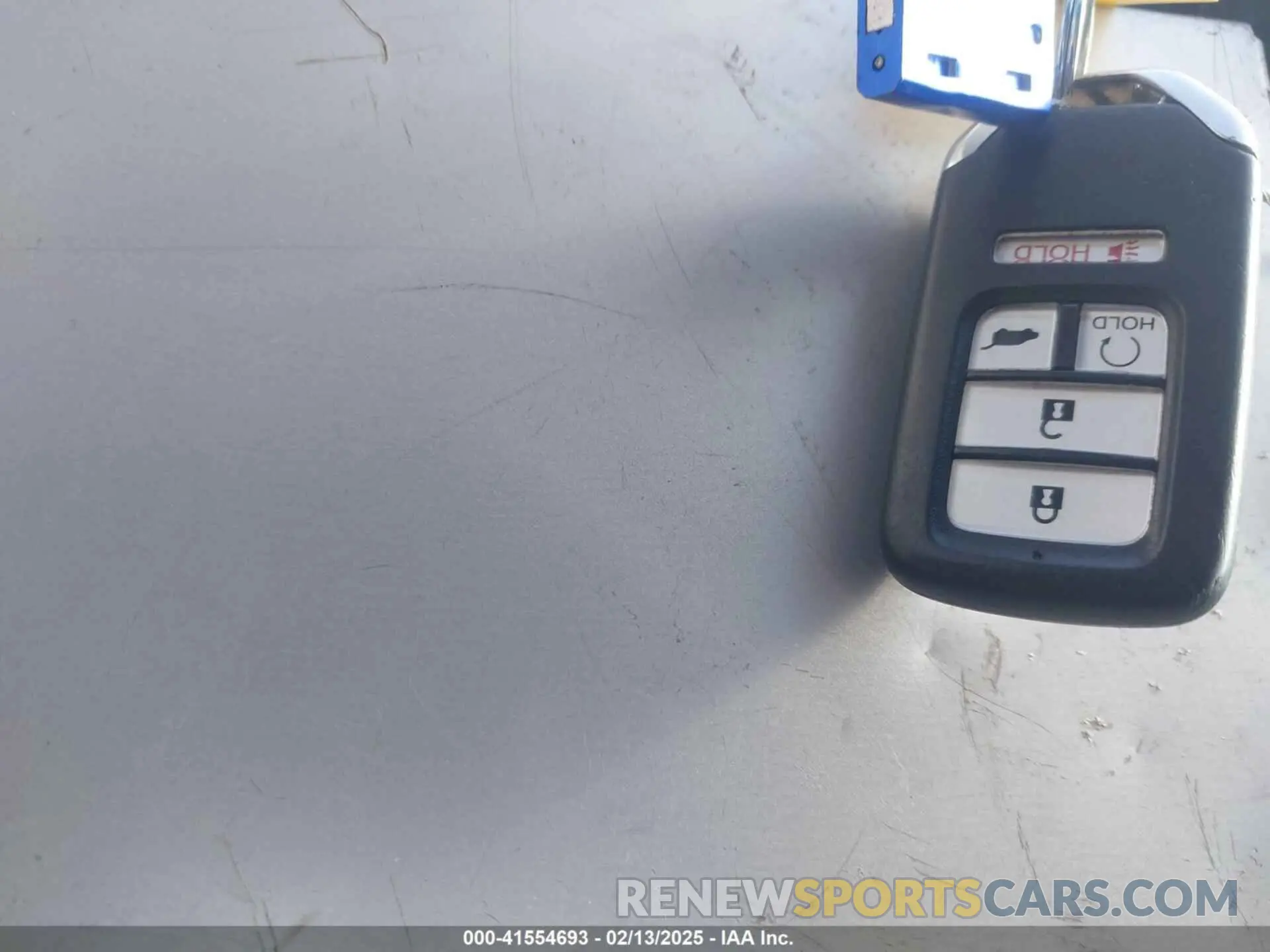 11 Photograph of a damaged car 7FARW2H55KE047227 HONDA CR-V 2019