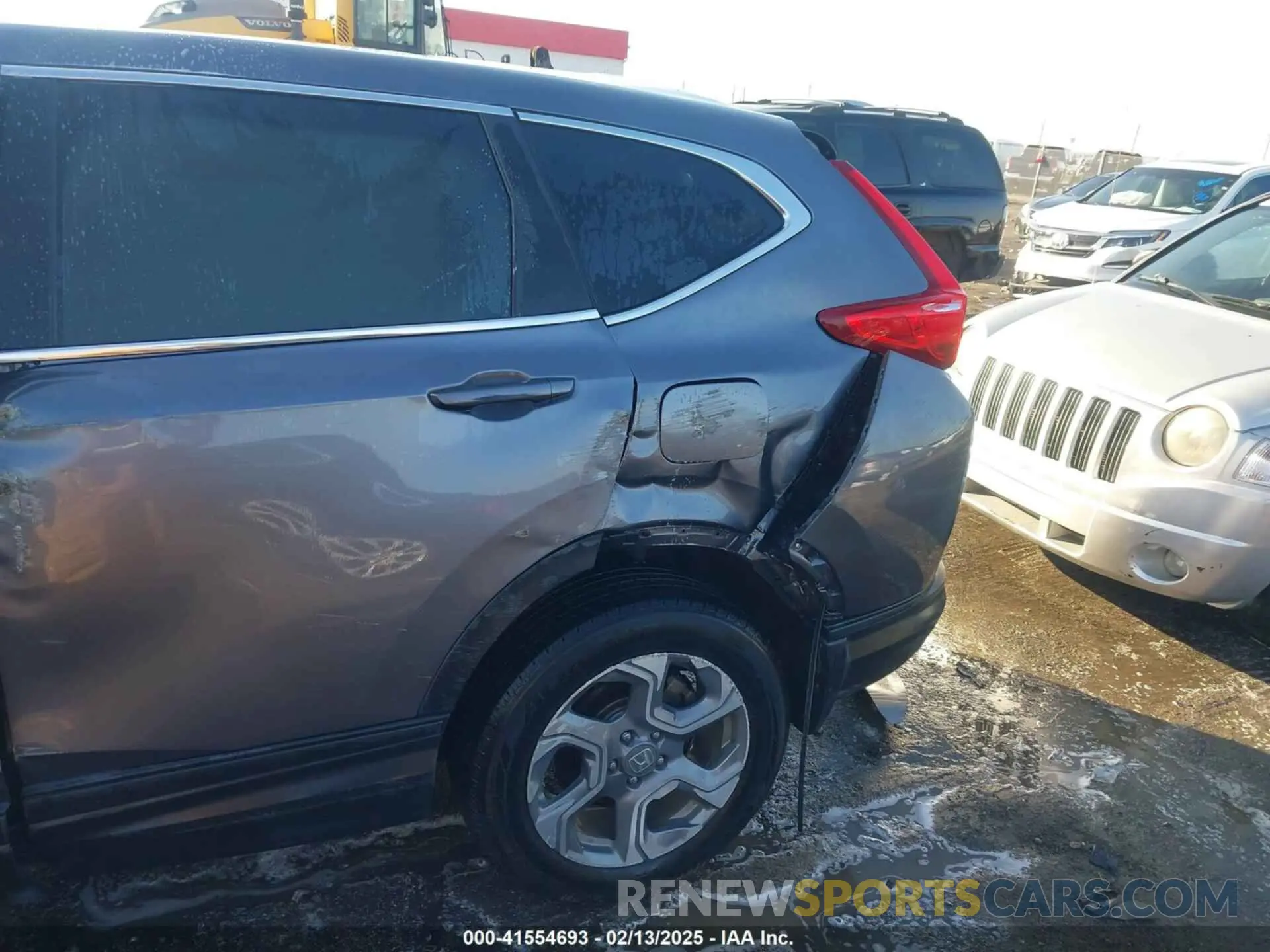 13 Photograph of a damaged car 7FARW2H55KE047227 HONDA CR-V 2019