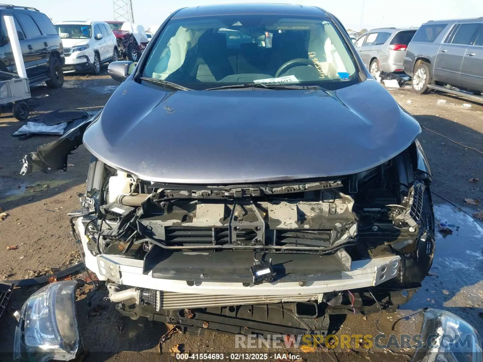 6 Photograph of a damaged car 7FARW2H55KE047227 HONDA CR-V 2019