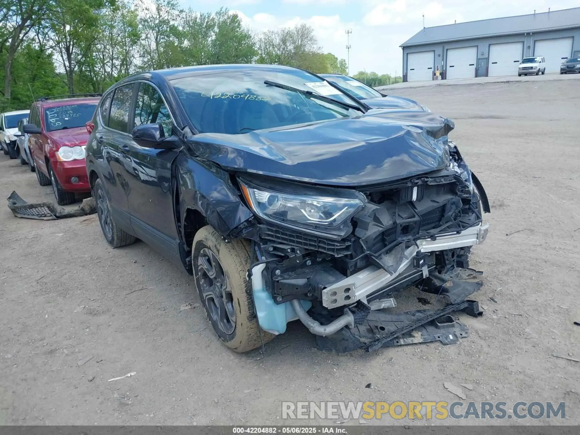 1 Photograph of a damaged car 7FARW2H57KE009790 HONDA CR-V 2019