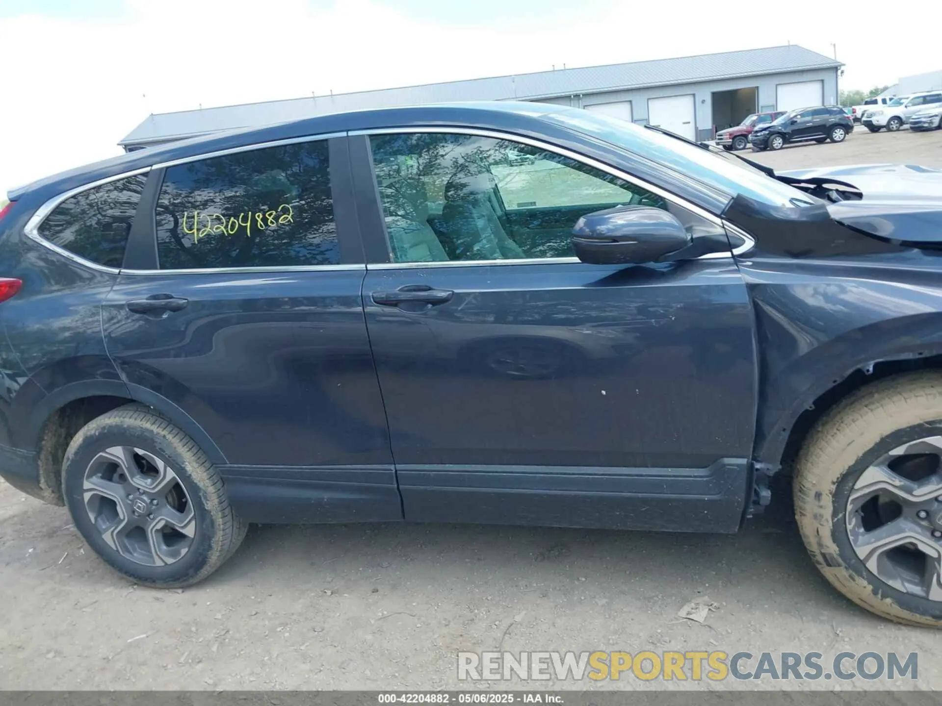 14 Photograph of a damaged car 7FARW2H57KE009790 HONDA CR-V 2019