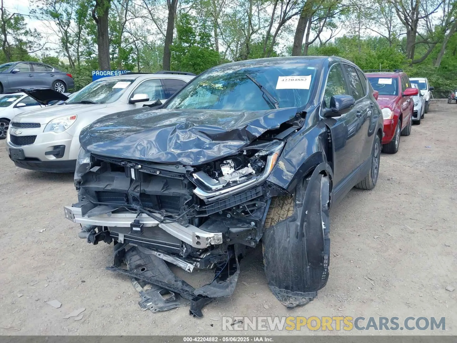 2 Photograph of a damaged car 7FARW2H57KE009790 HONDA CR-V 2019