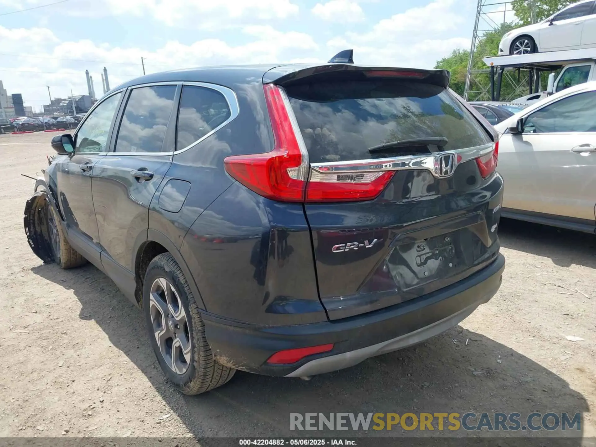 3 Photograph of a damaged car 7FARW2H57KE009790 HONDA CR-V 2019