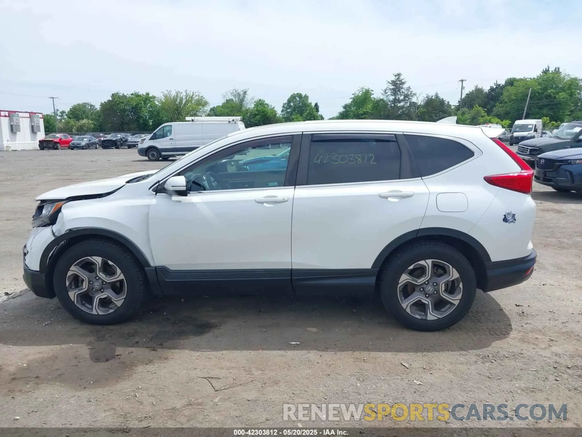 14 Photograph of a damaged car 7FARW2H57KE041168 HONDA CR-V 2019