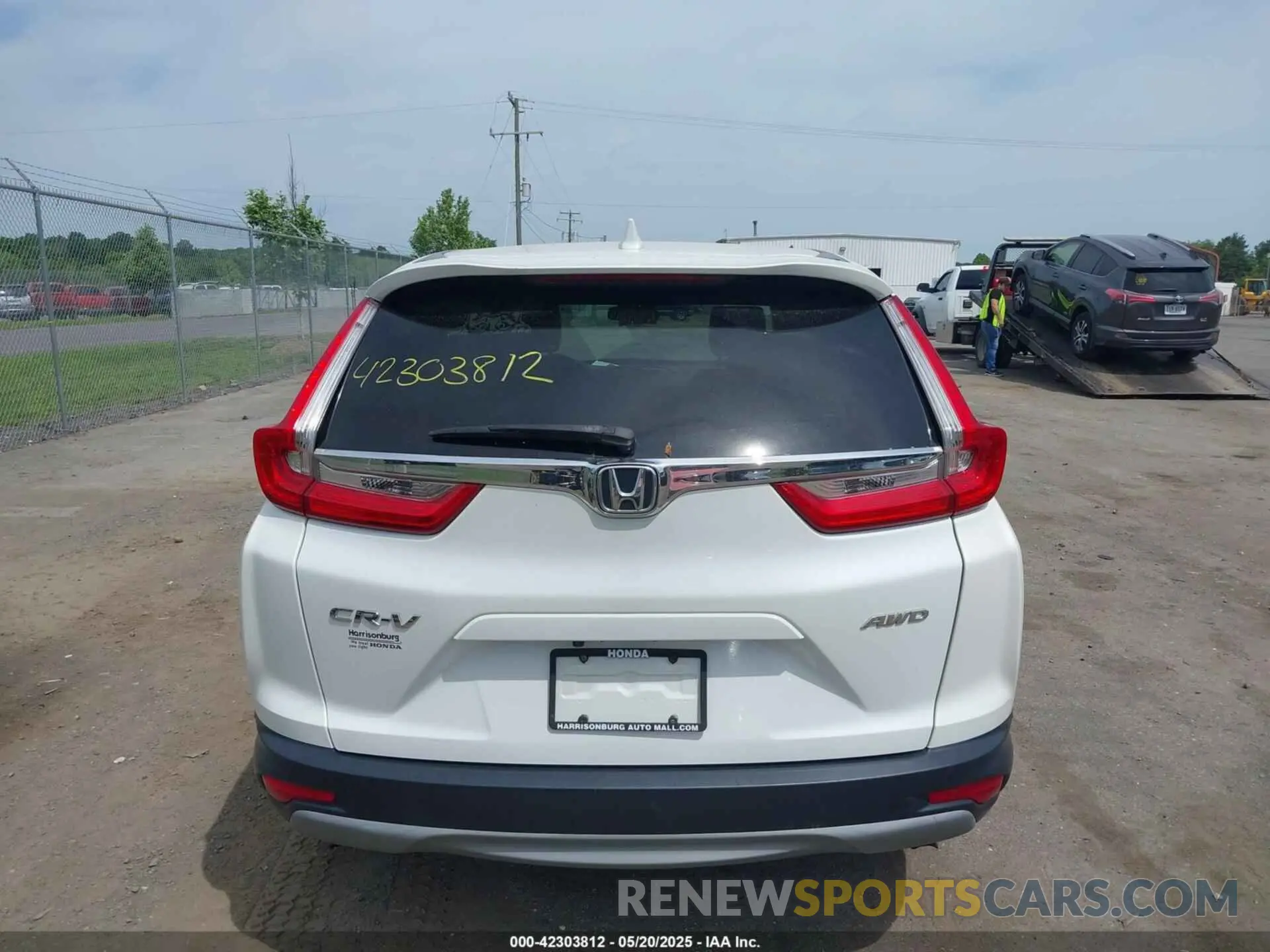 16 Photograph of a damaged car 7FARW2H57KE041168 HONDA CR-V 2019