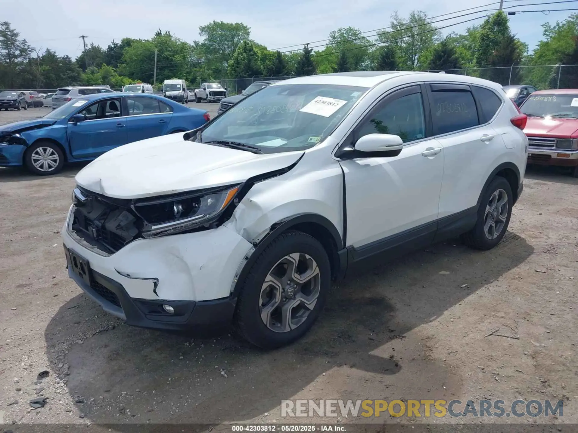 2 Photograph of a damaged car 7FARW2H57KE041168 HONDA CR-V 2019