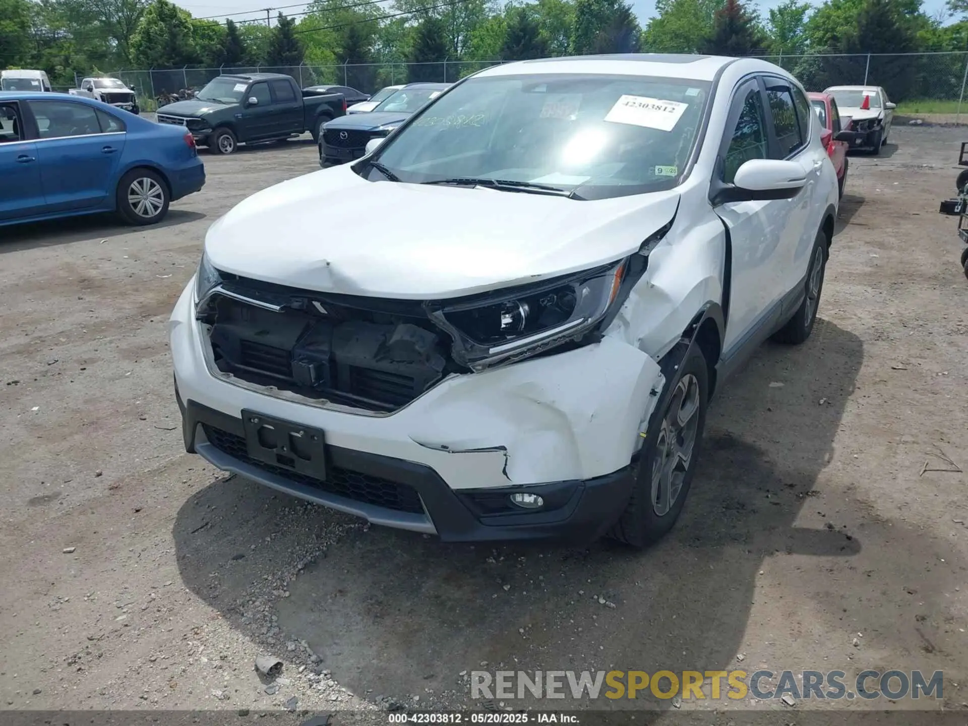 6 Photograph of a damaged car 7FARW2H57KE041168 HONDA CR-V 2019