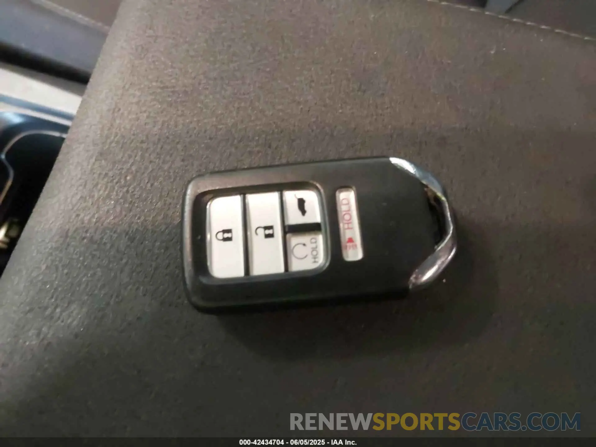 11 Photograph of a damaged car 7FARW2H58KE014870 HONDA CR-V 2019