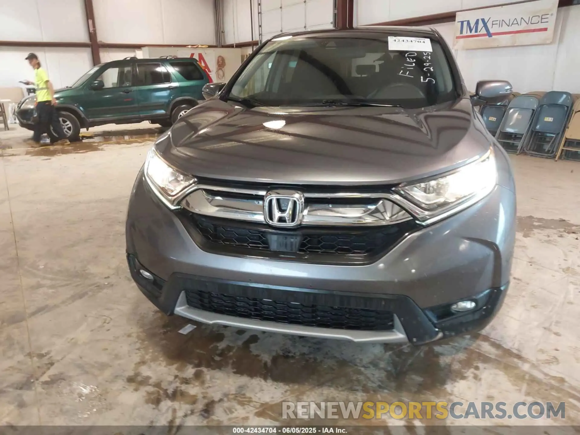 12 Photograph of a damaged car 7FARW2H58KE014870 HONDA CR-V 2019