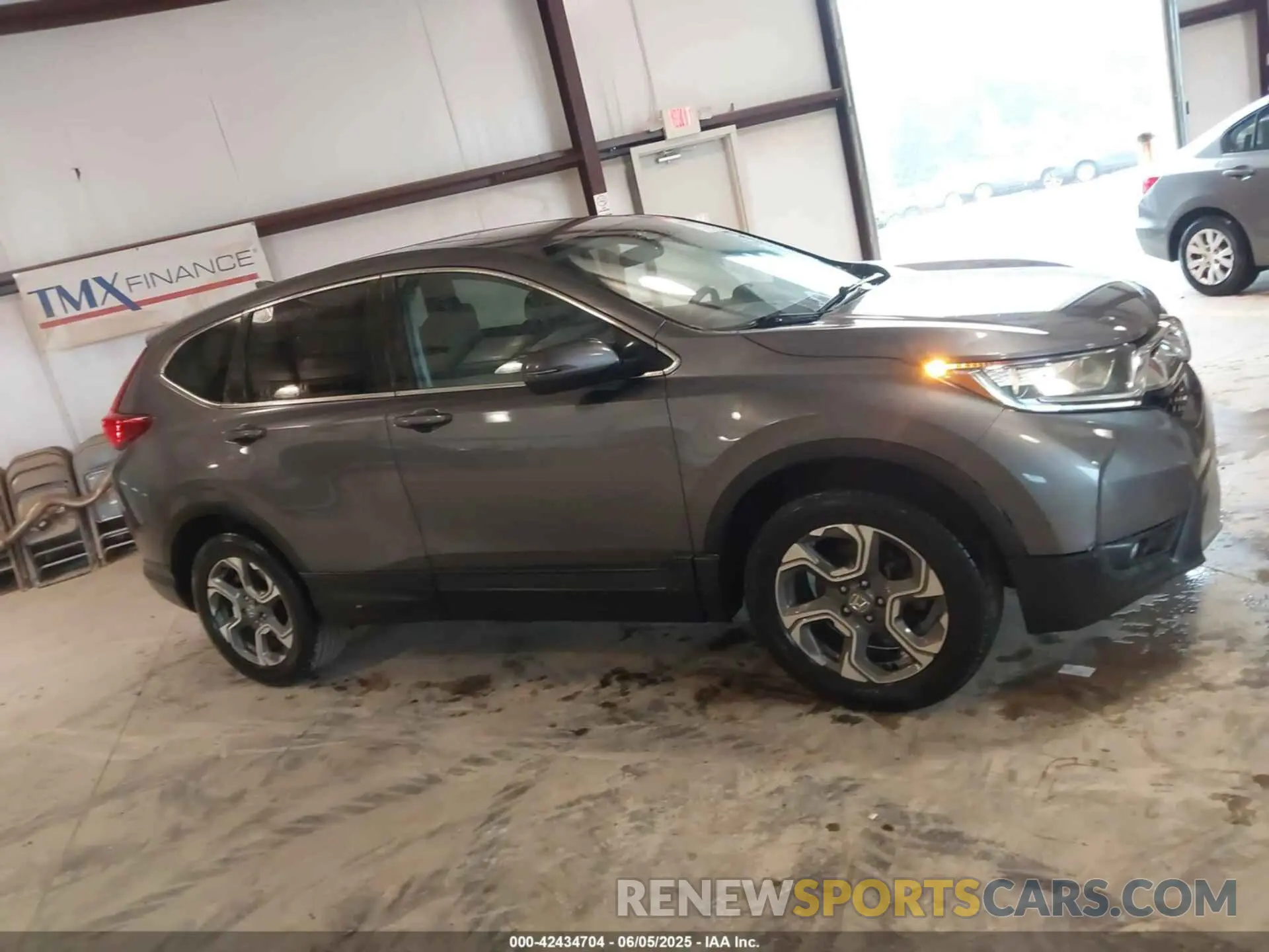 13 Photograph of a damaged car 7FARW2H58KE014870 HONDA CR-V 2019