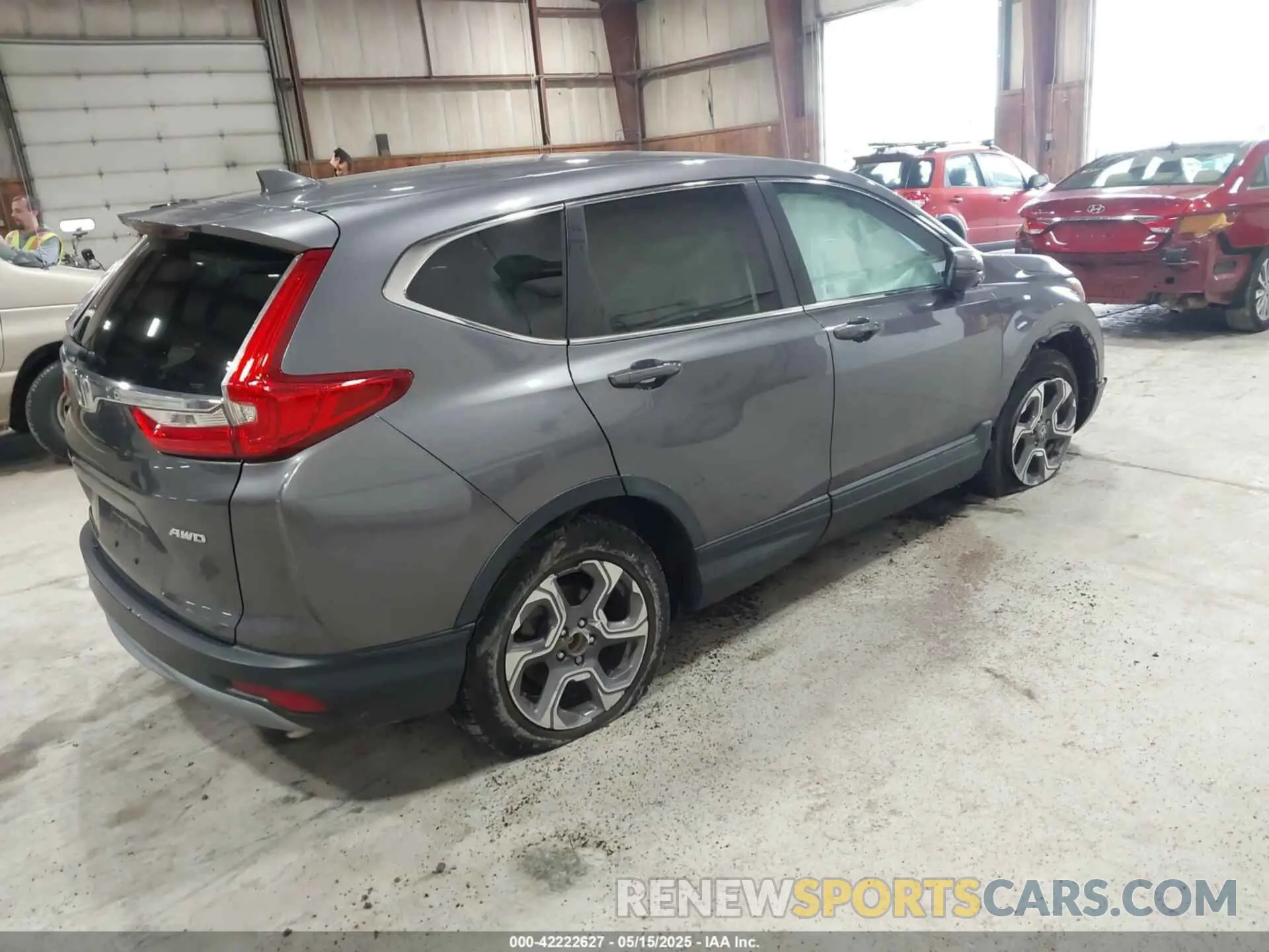 4 Photograph of a damaged car 7FARW2H58KE022273 HONDA CR-V 2019